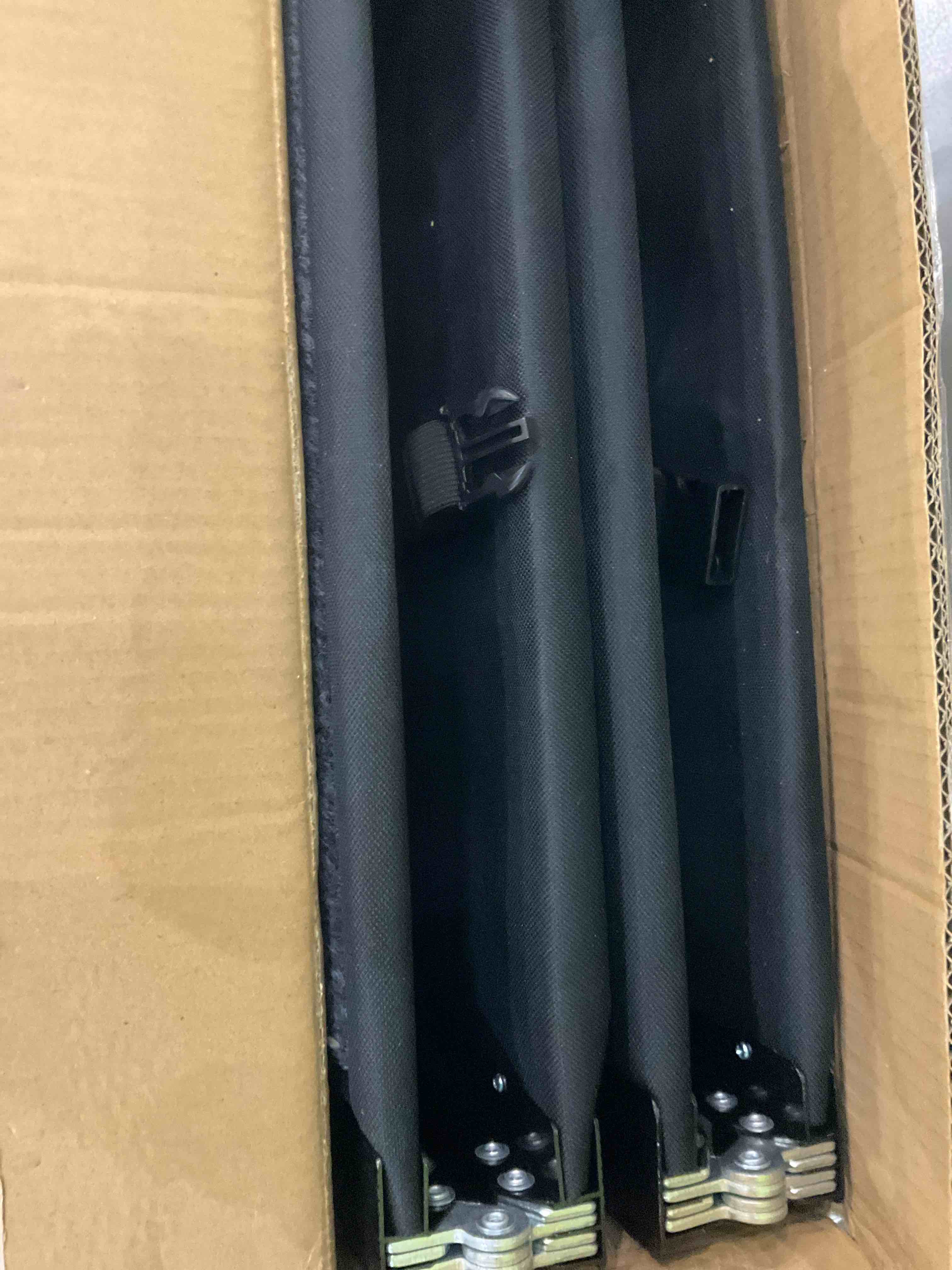 https://s3.amazonaws.com/lotting-images-prod/BargainHunt/EXS01548788_1718801179926.jpeg
