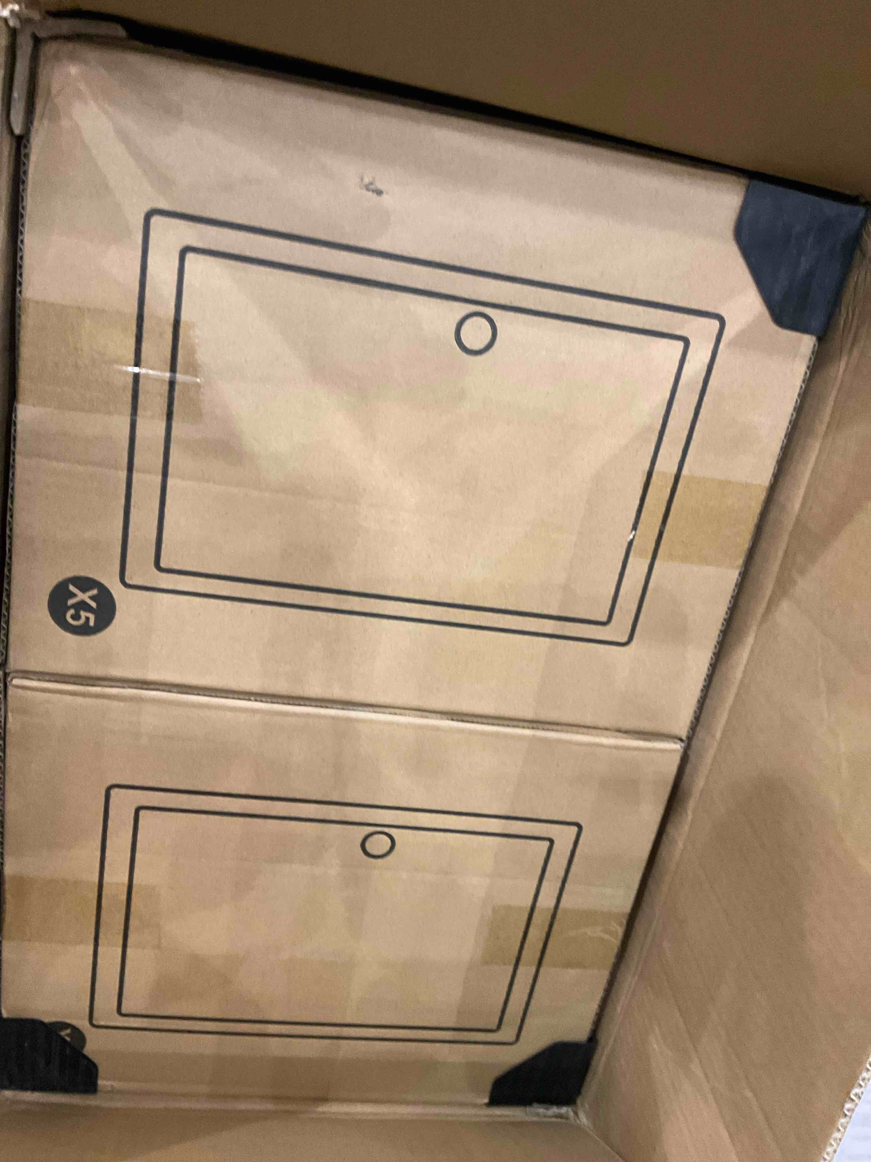 https://s3.amazonaws.com/lotting-images-prod/BargainHunt/EXS01549052_1715350841451.jpeg