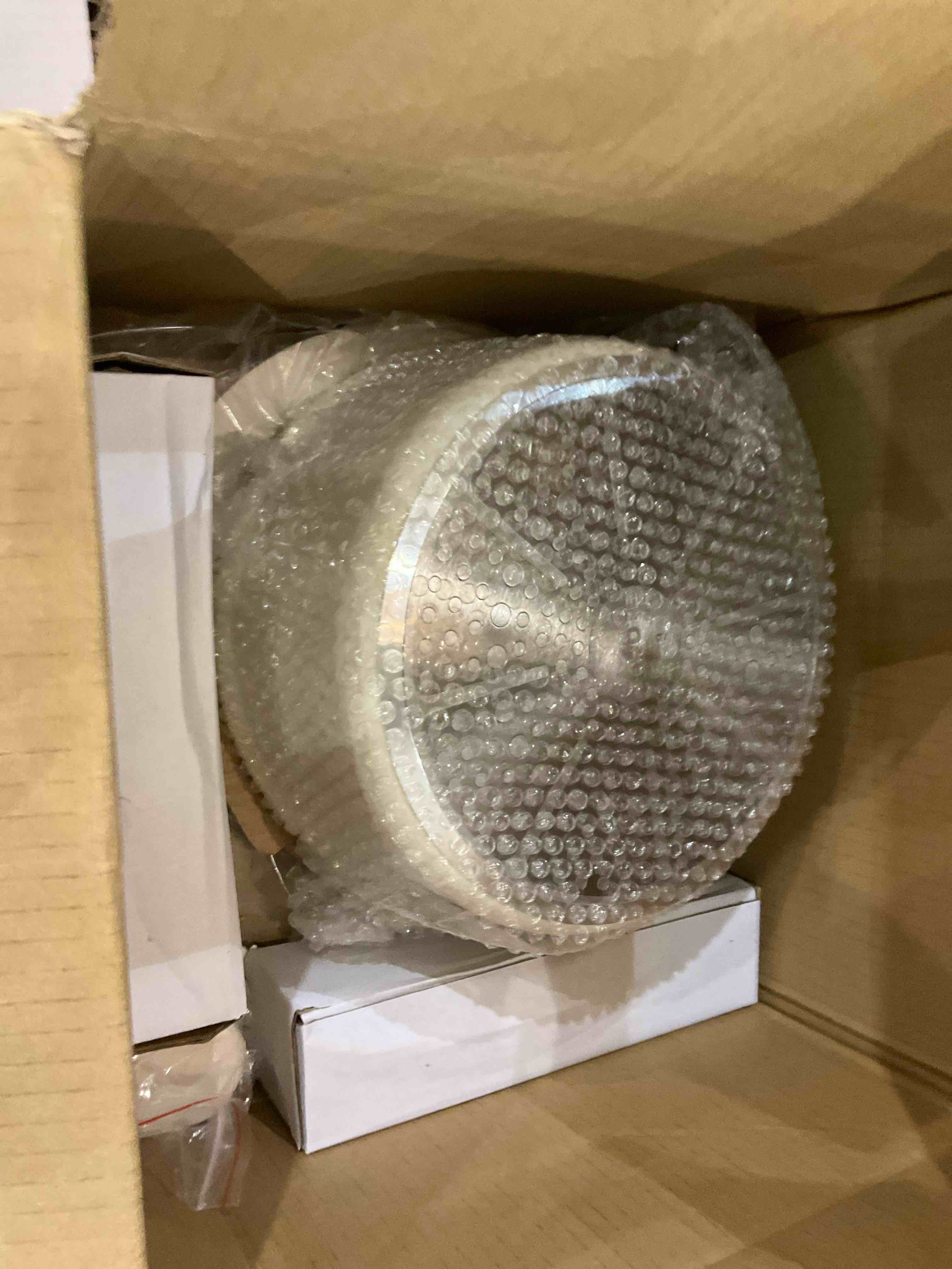 https://s3.amazonaws.com/lotting-images-prod/BargainHunt/EXS01549241_1715620697461.jpeg