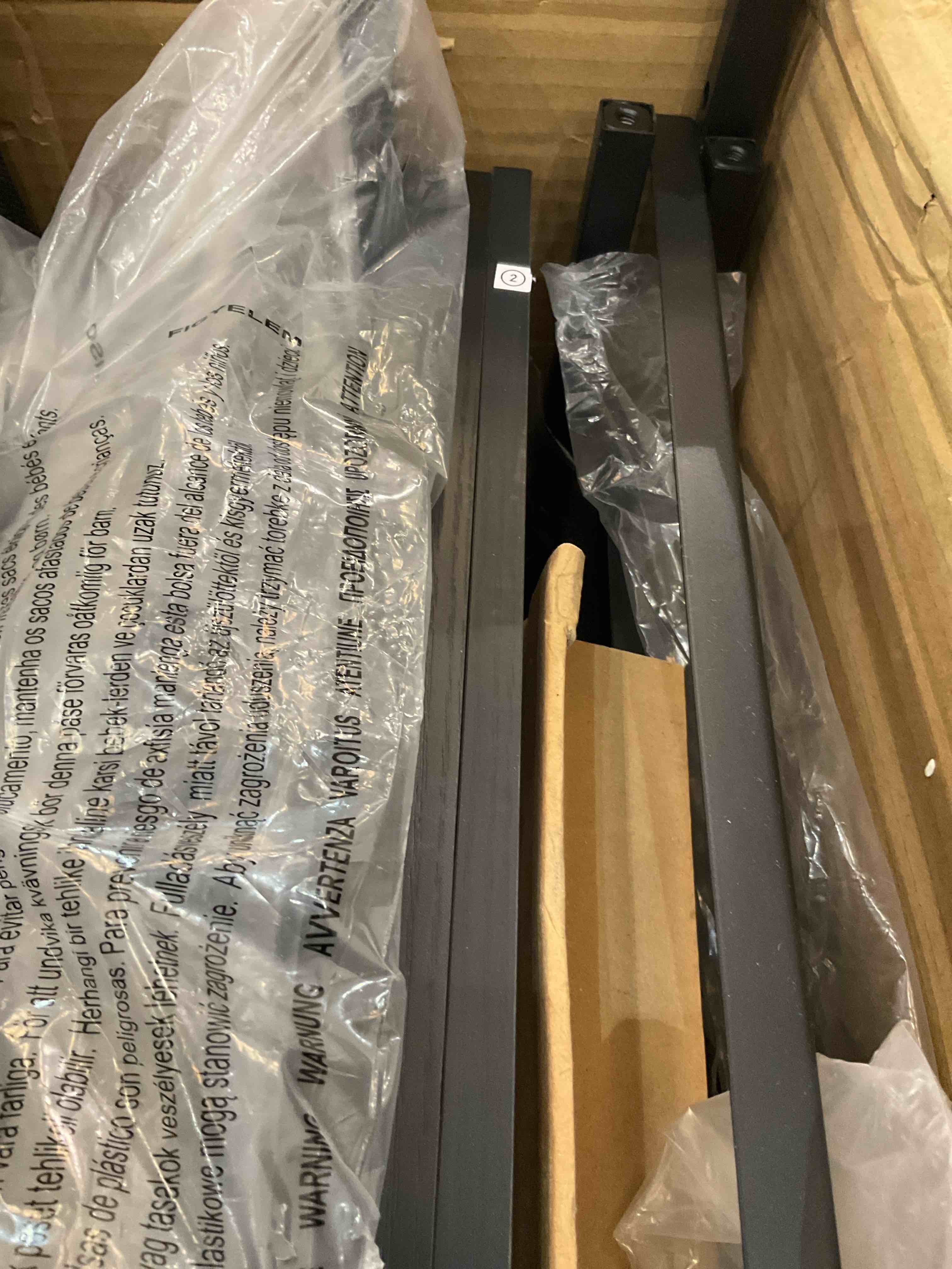 https://s3.amazonaws.com/lotting-images-prod/BargainHunt/EXS01549543_1714483568156.jpeg