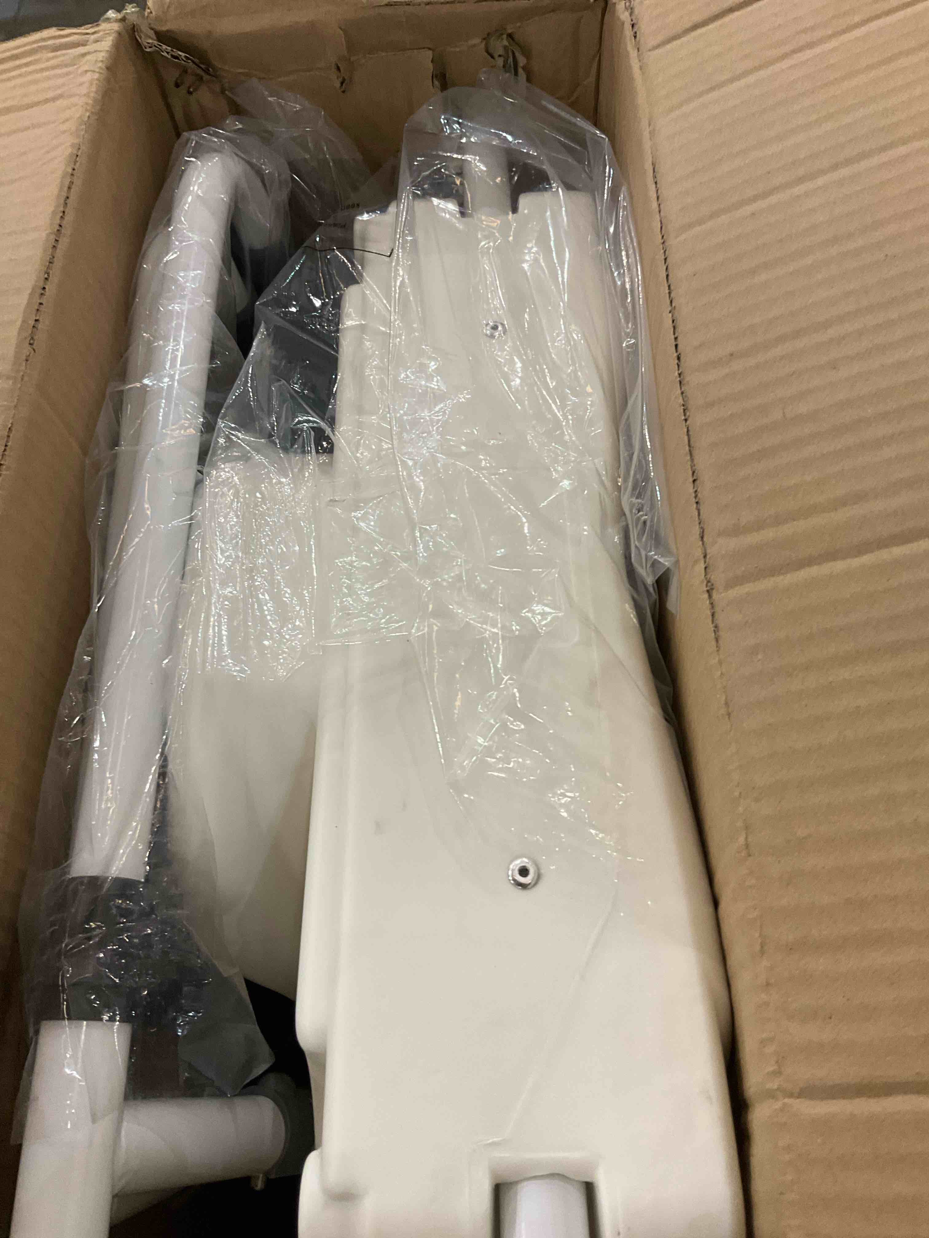 https://s3.amazonaws.com/lotting-images-prod/BargainHunt/EXS01549672_1714572167887.jpeg
