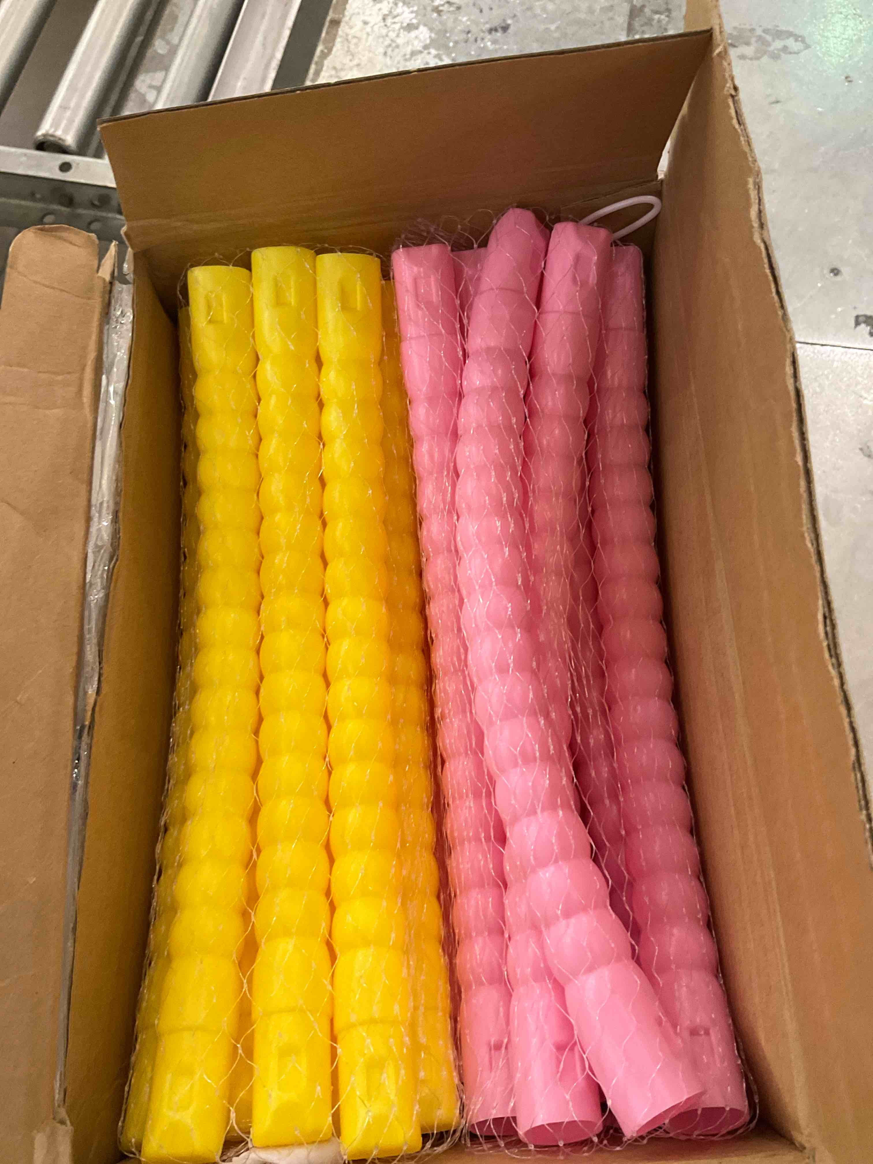 https://s3.amazonaws.com/lotting-images-prod/BargainHunt/EXS01549730_1714582858193.jpeg