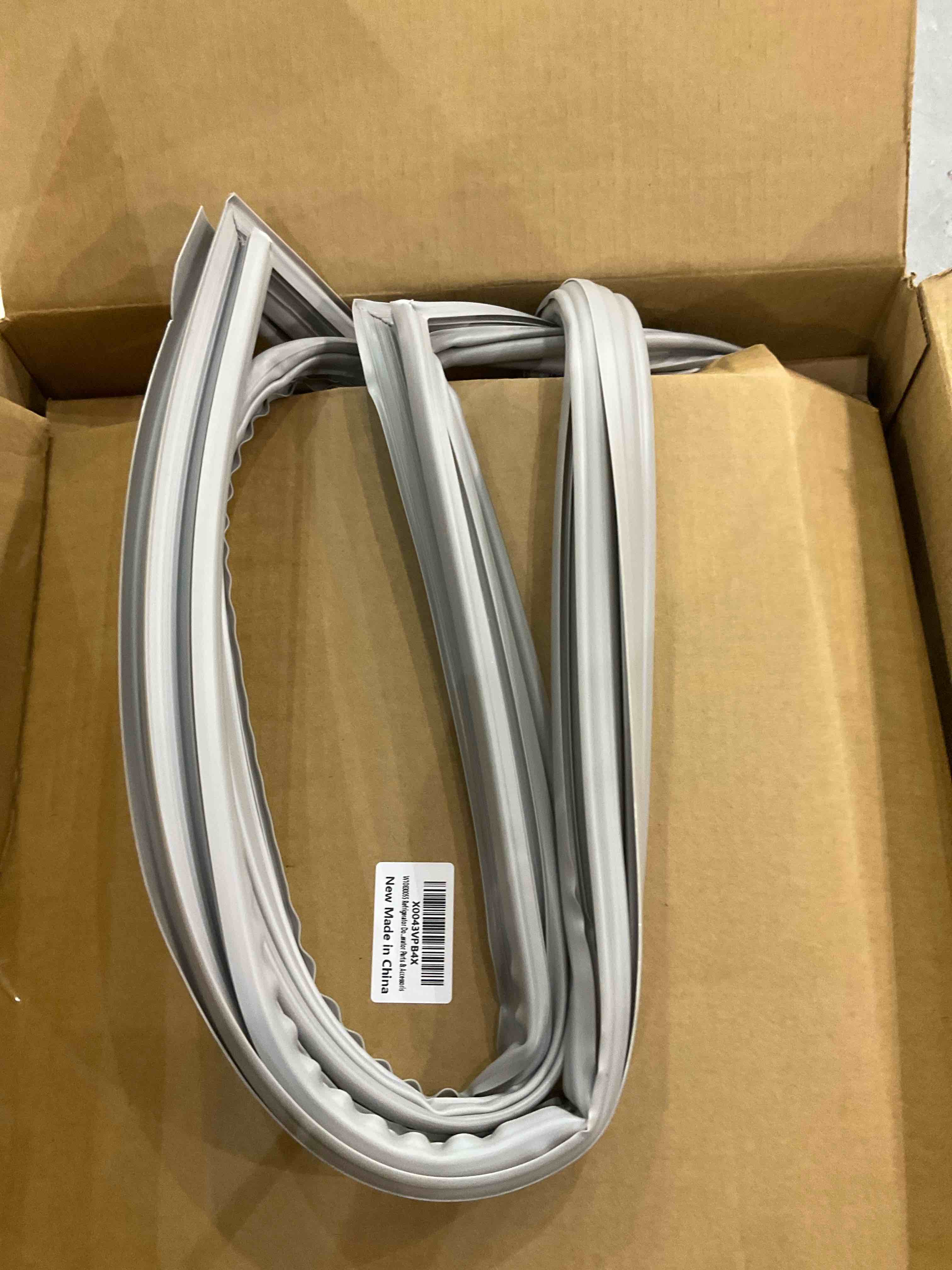 https://s3.amazonaws.com/lotting-images-prod/BargainHunt/EXS01549799_1715083269894.jpeg