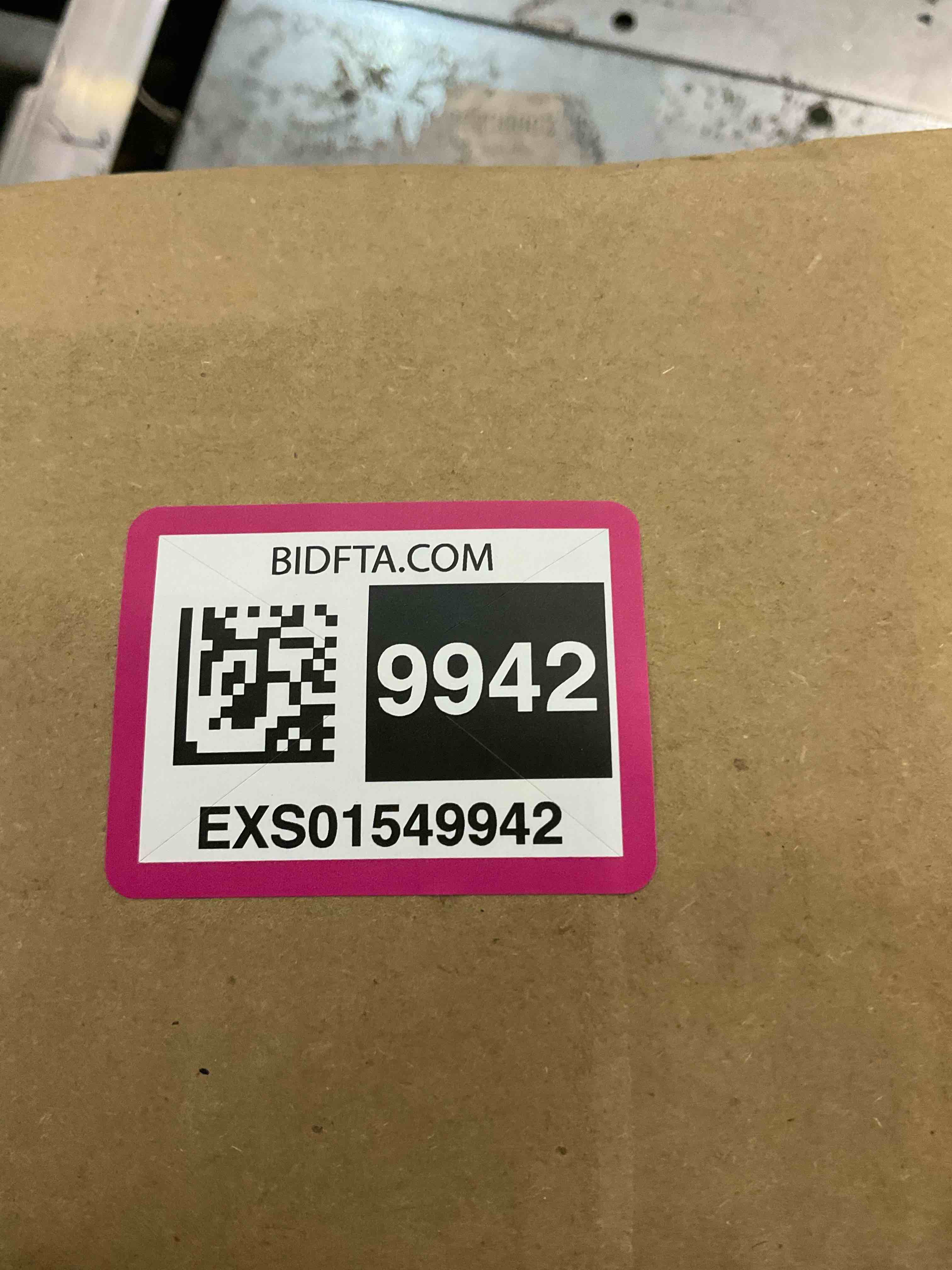 https://s3.amazonaws.com/lotting-images-prod/BargainHunt/EXS01549942_1715169036798.jpeg