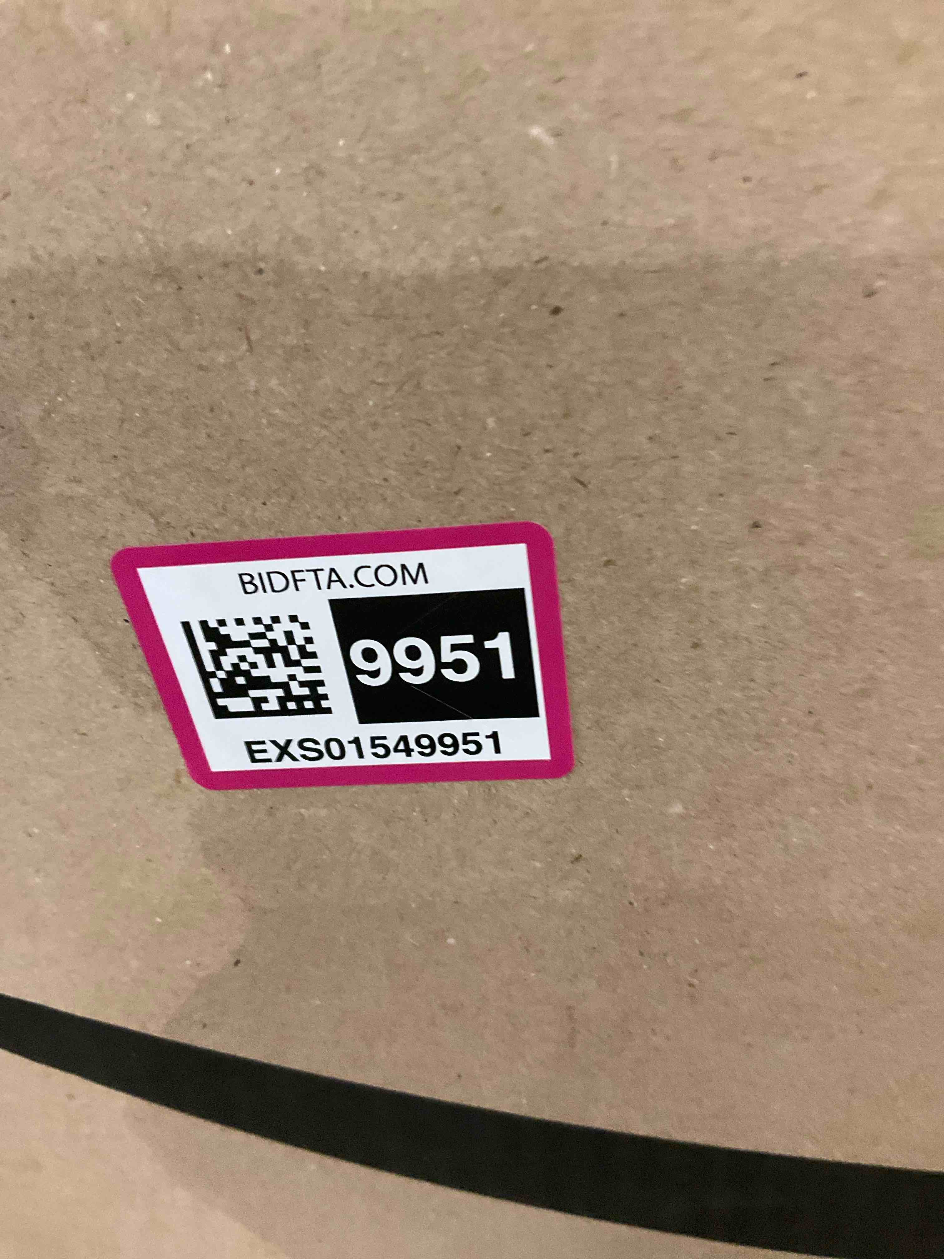 https://s3.amazonaws.com/lotting-images-prod/BargainHunt/EXS01549951_1715170229340.jpeg