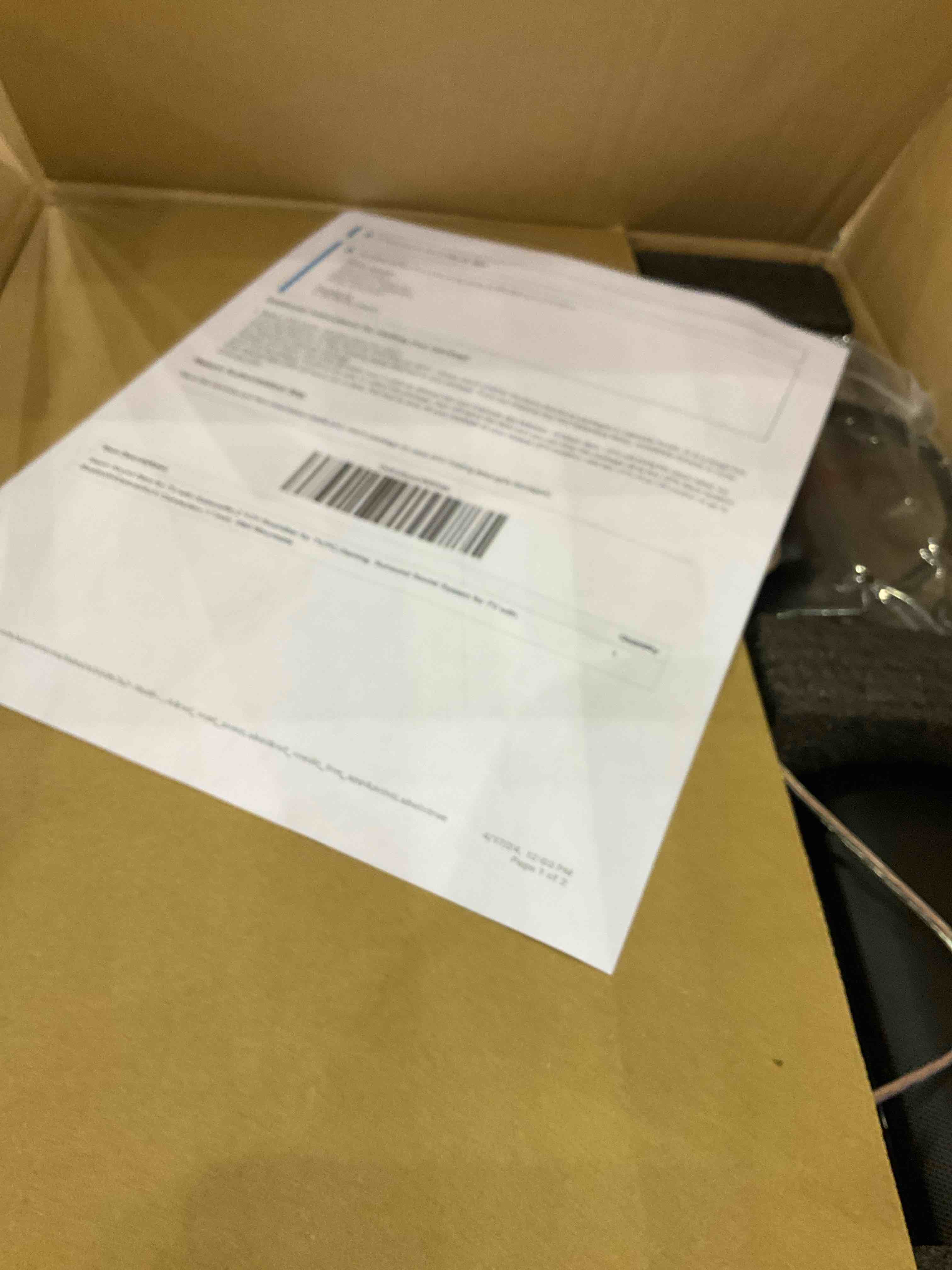 https://s3.amazonaws.com/lotting-images-prod/BargainHunt/EXS01550338_1715705357620.jpeg