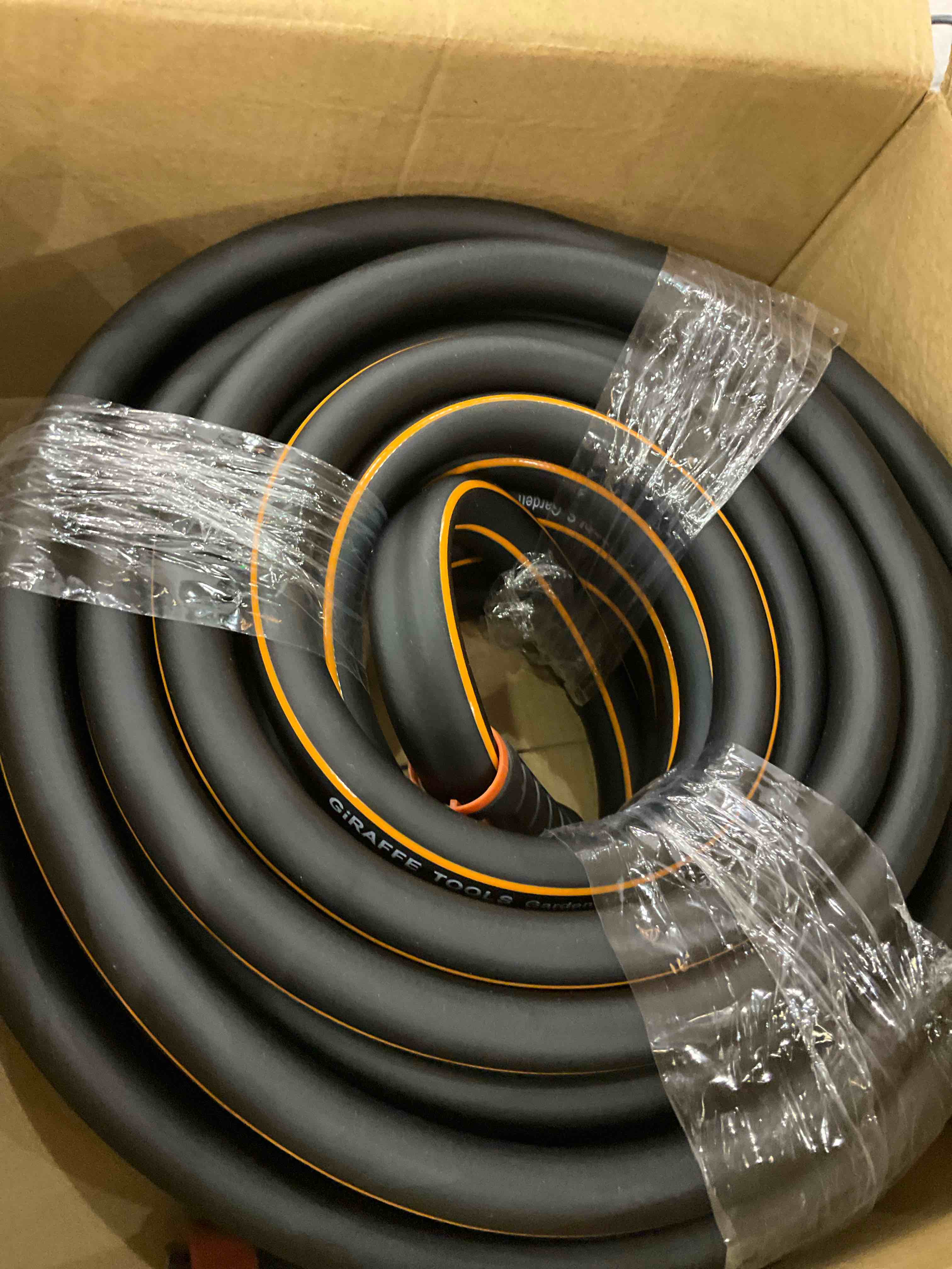 Giraffe Tools Garden Hose 75ft x 5/8", Water Hose Heavy Duty, Flexible, Lightweight Hybrid Hose with Swivel Grip Handle, Male to Female Fittings