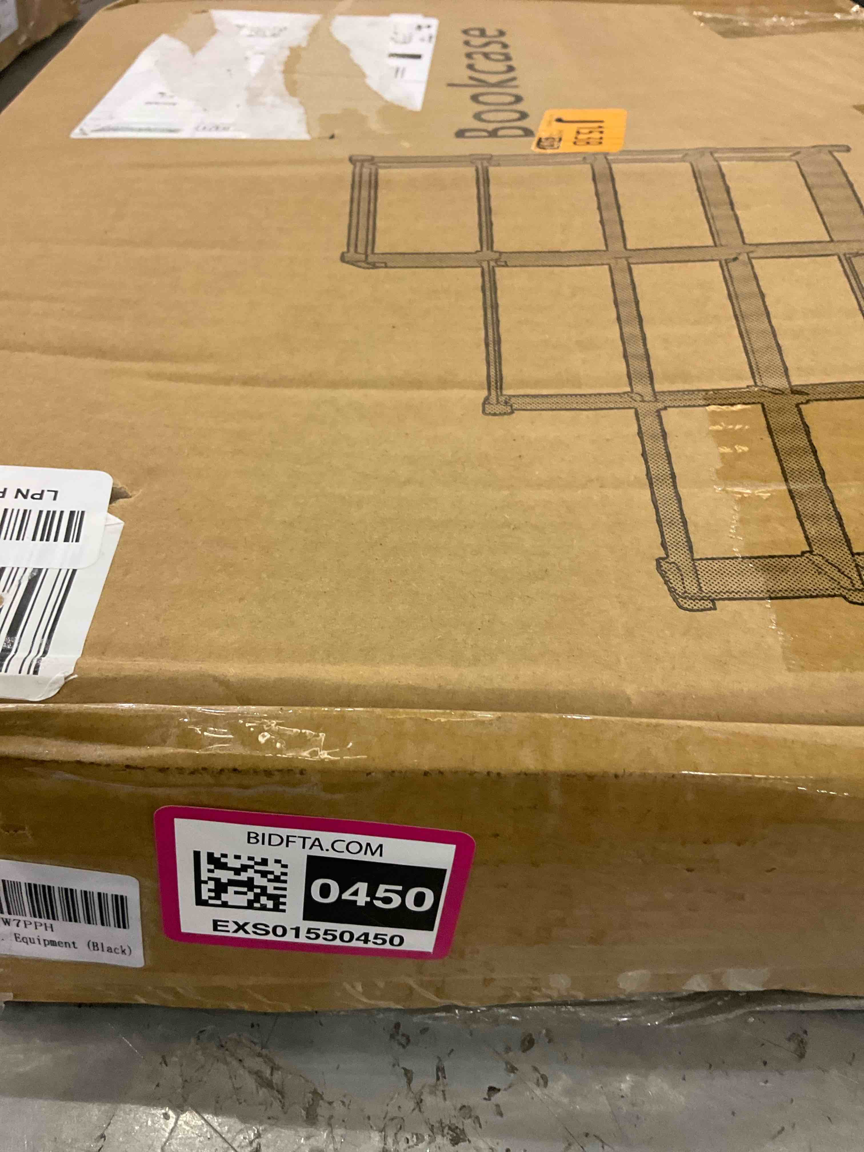 https://s3.amazonaws.com/lotting-images-prod/BargainHunt/EXS01550450_1715783047140.jpeg