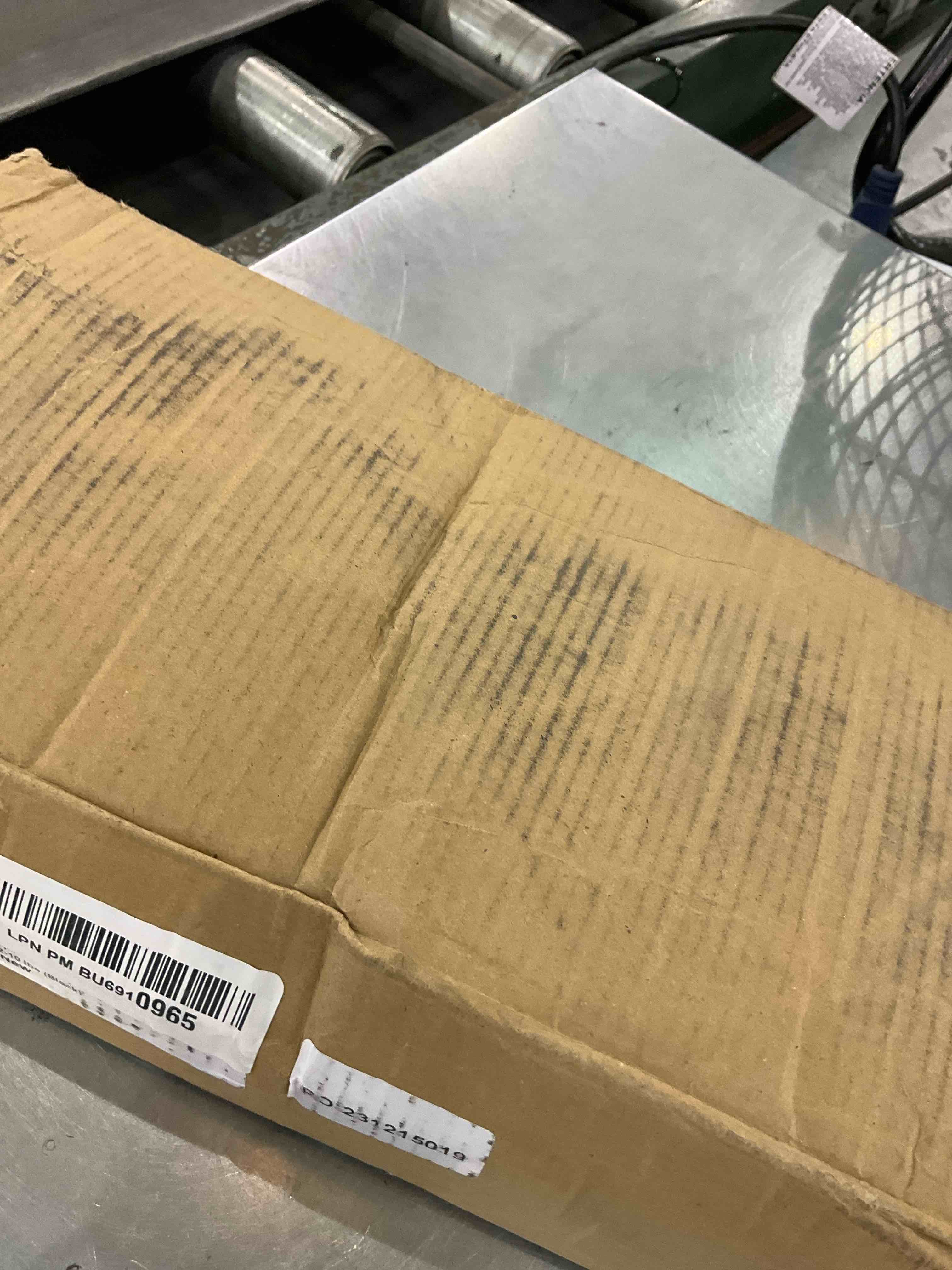 https://s3.amazonaws.com/lotting-images-prod/BargainHunt/EXS01550452_1715783130844.jpeg