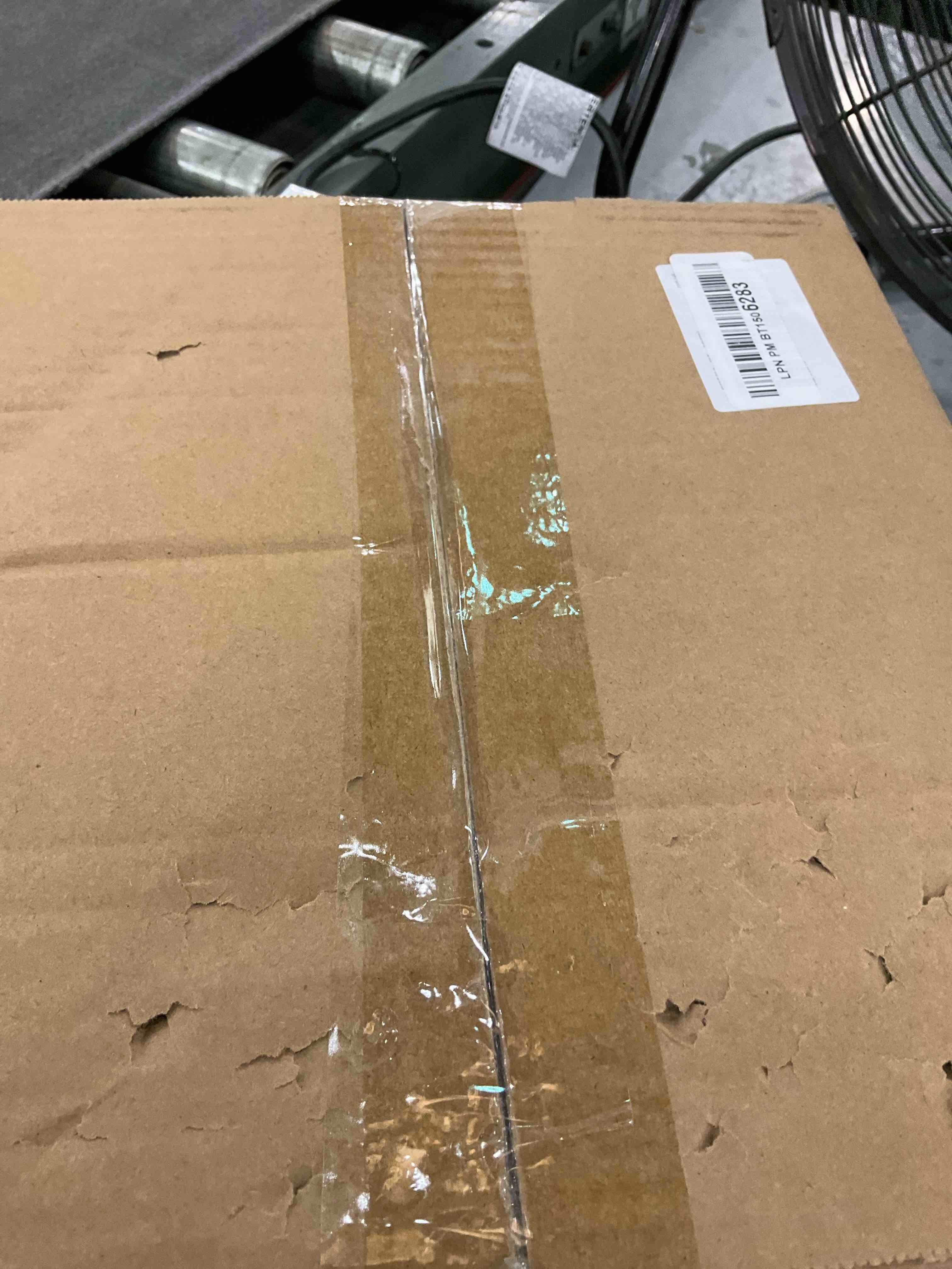 https://s3.amazonaws.com/lotting-images-prod/BargainHunt/EXS01550464_1715783844569.jpeg