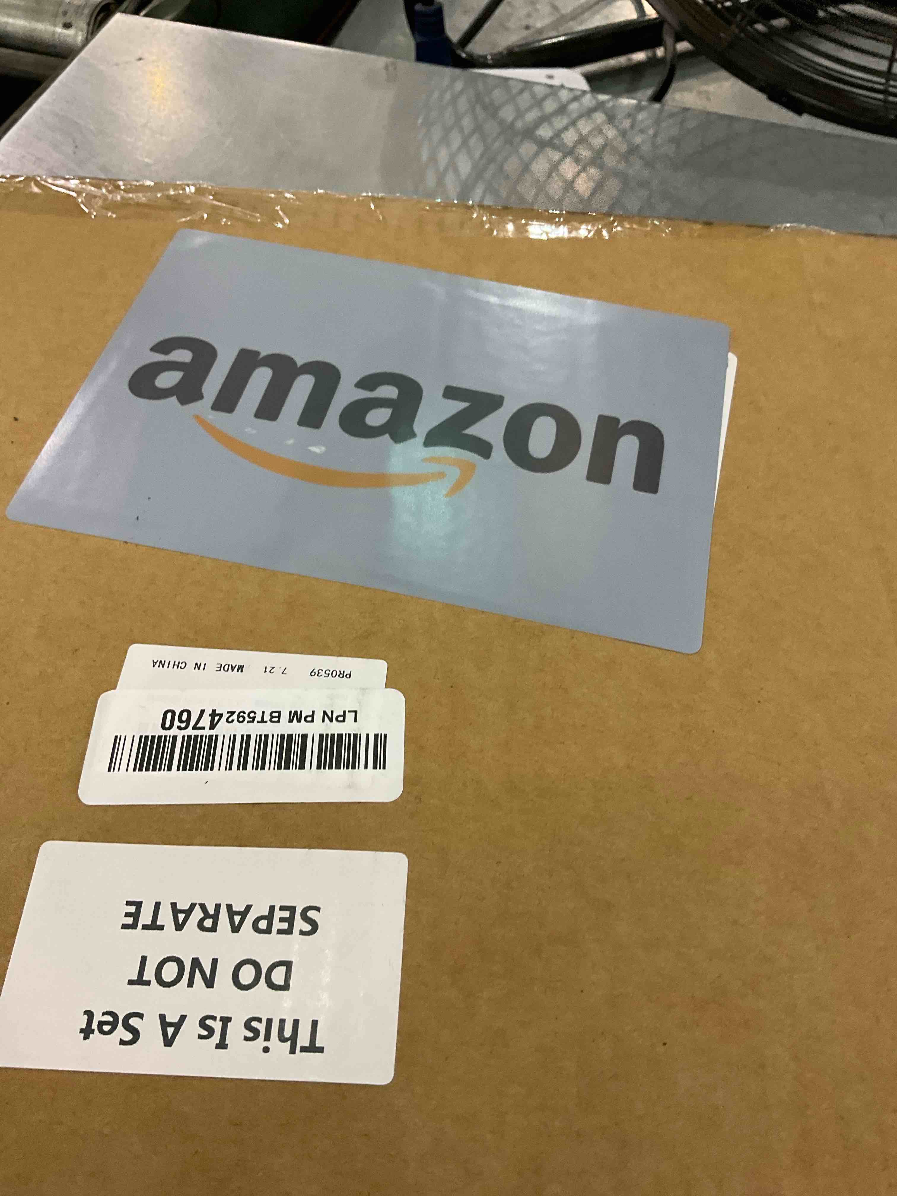 https://s3.amazonaws.com/lotting-images-prod/BargainHunt/EXS01550467_1715783974712.jpeg