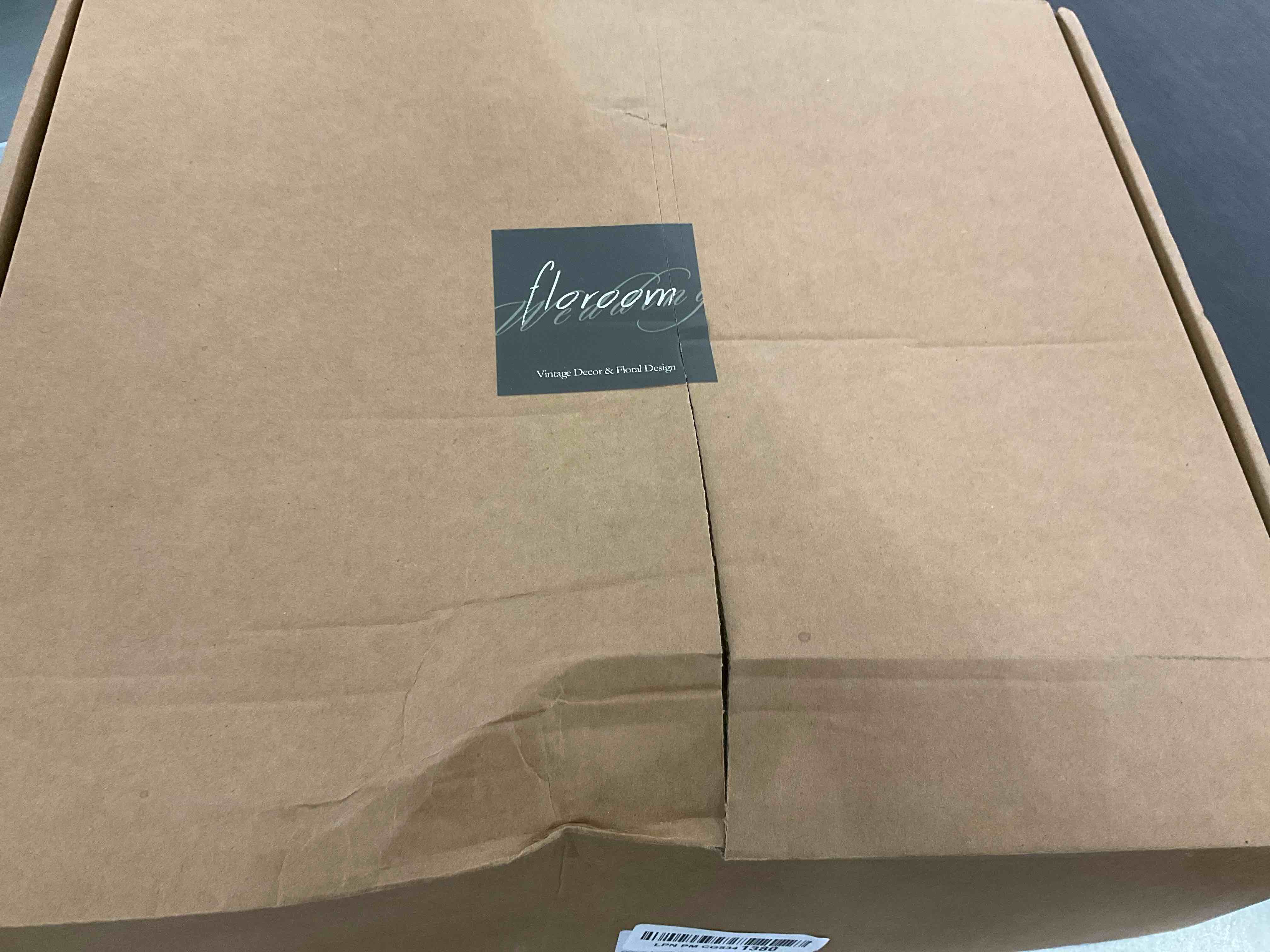https://s3.amazonaws.com/lotting-images-prod/BargainHunt/EXS01550988_1715783754761.jpeg