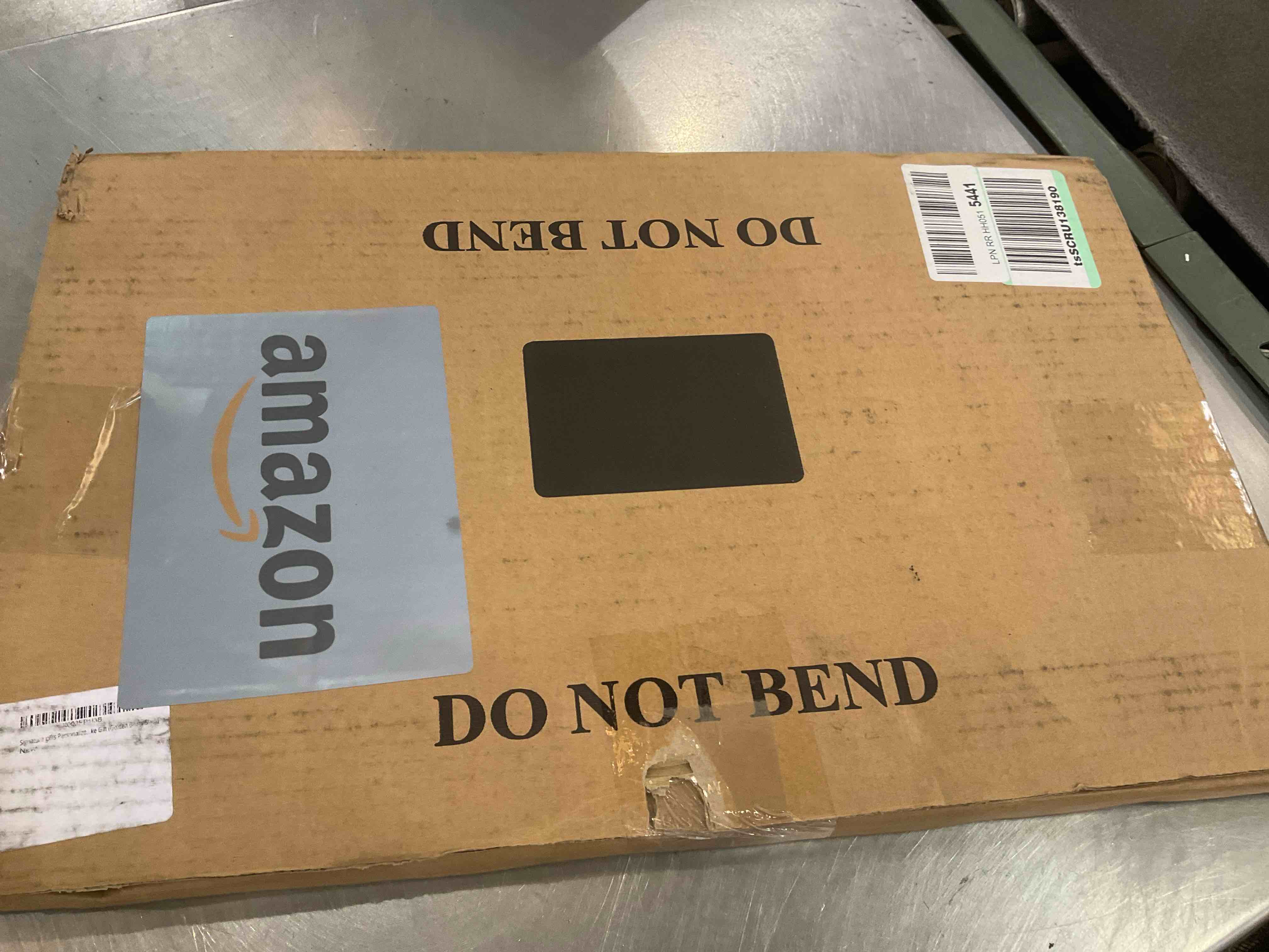 https://s3.amazonaws.com/lotting-images-prod/BargainHunt/EXS01550989_1715783842102.jpeg