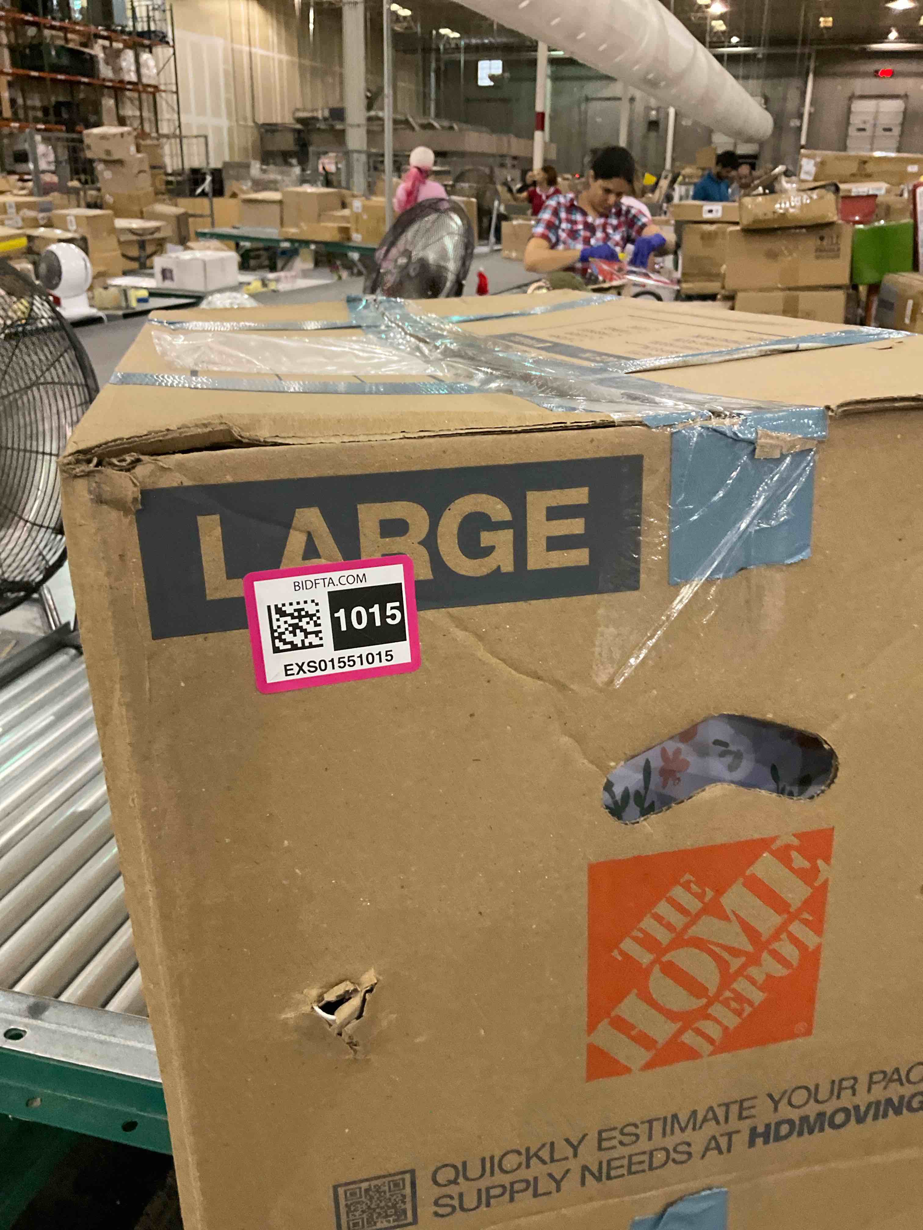 https://s3.amazonaws.com/lotting-images-prod/BargainHunt/EXS01551015_1715108962742.jpeg