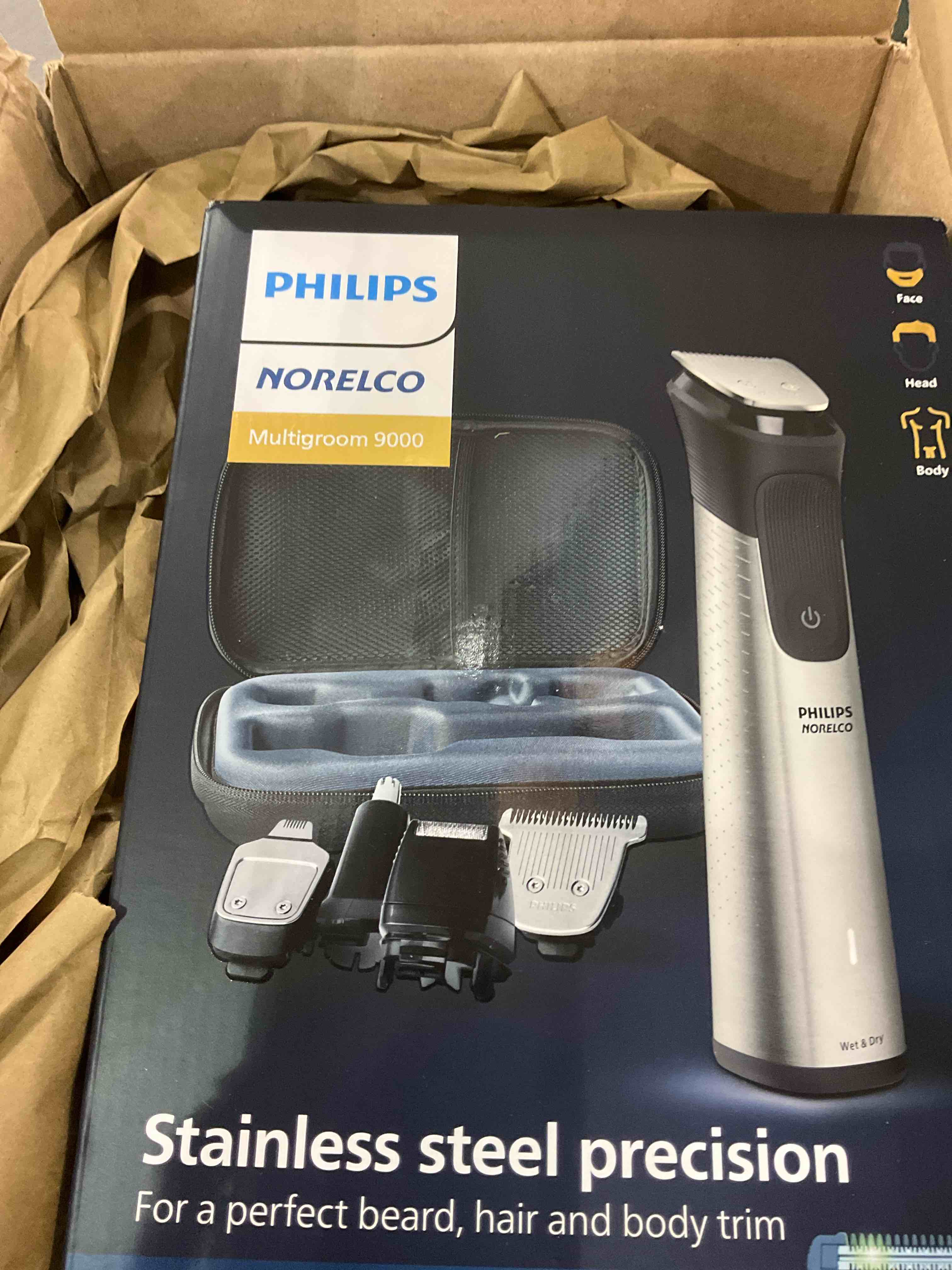 Phillips norelco multigroom 9000