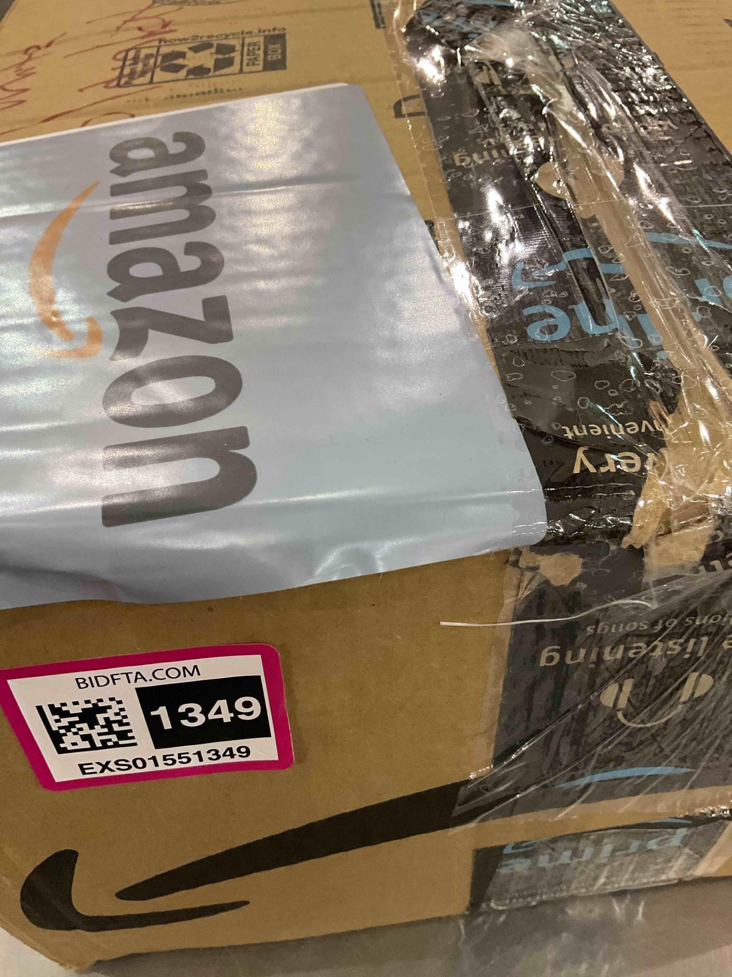 https://s3.amazonaws.com/lotting-images-prod/BargainHunt/EXS01551349_1715351119697.jpeg