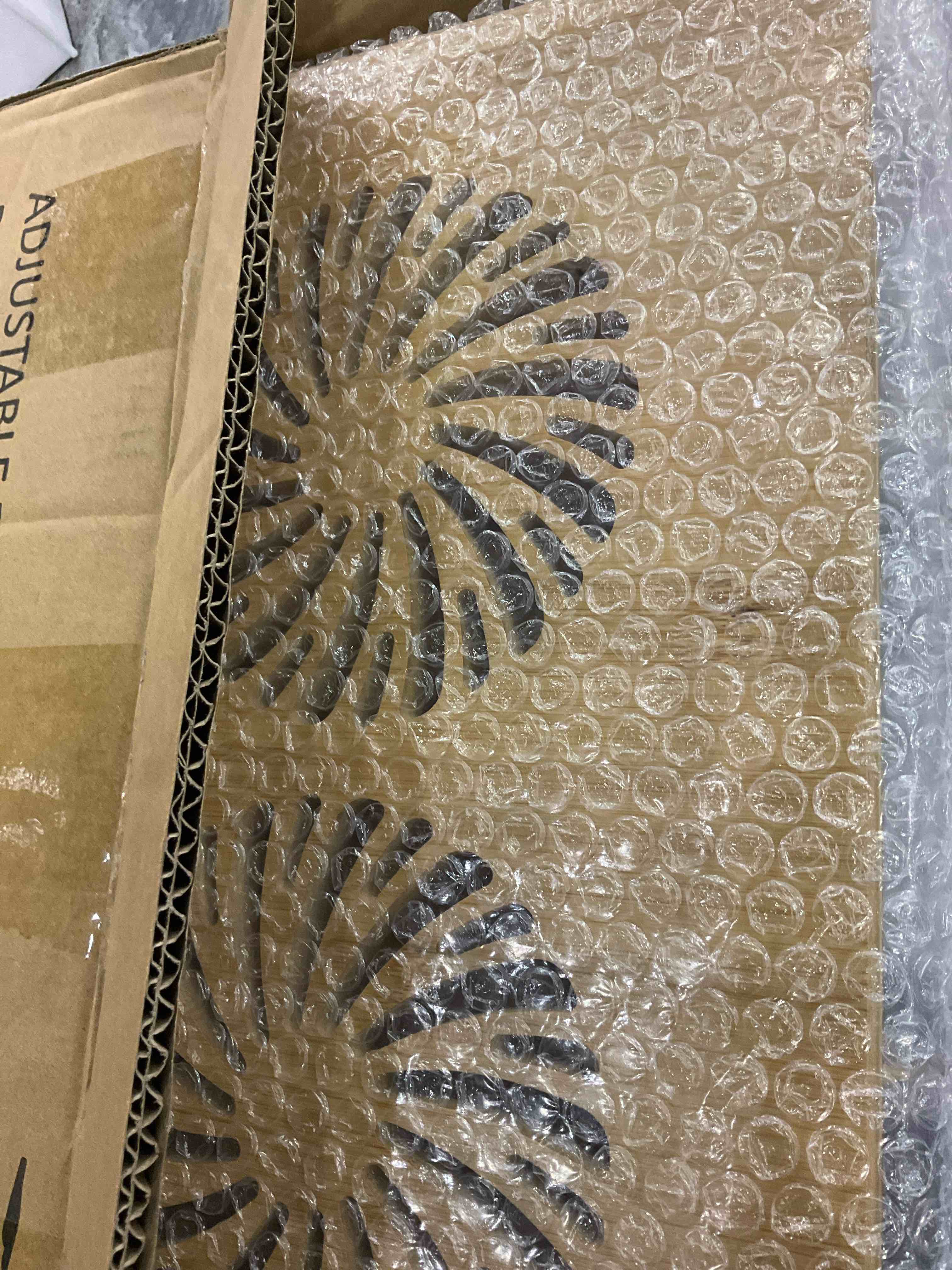 https://s3.amazonaws.com/lotting-images-prod/BargainHunt/EXS01551628_1715945523125.jpeg