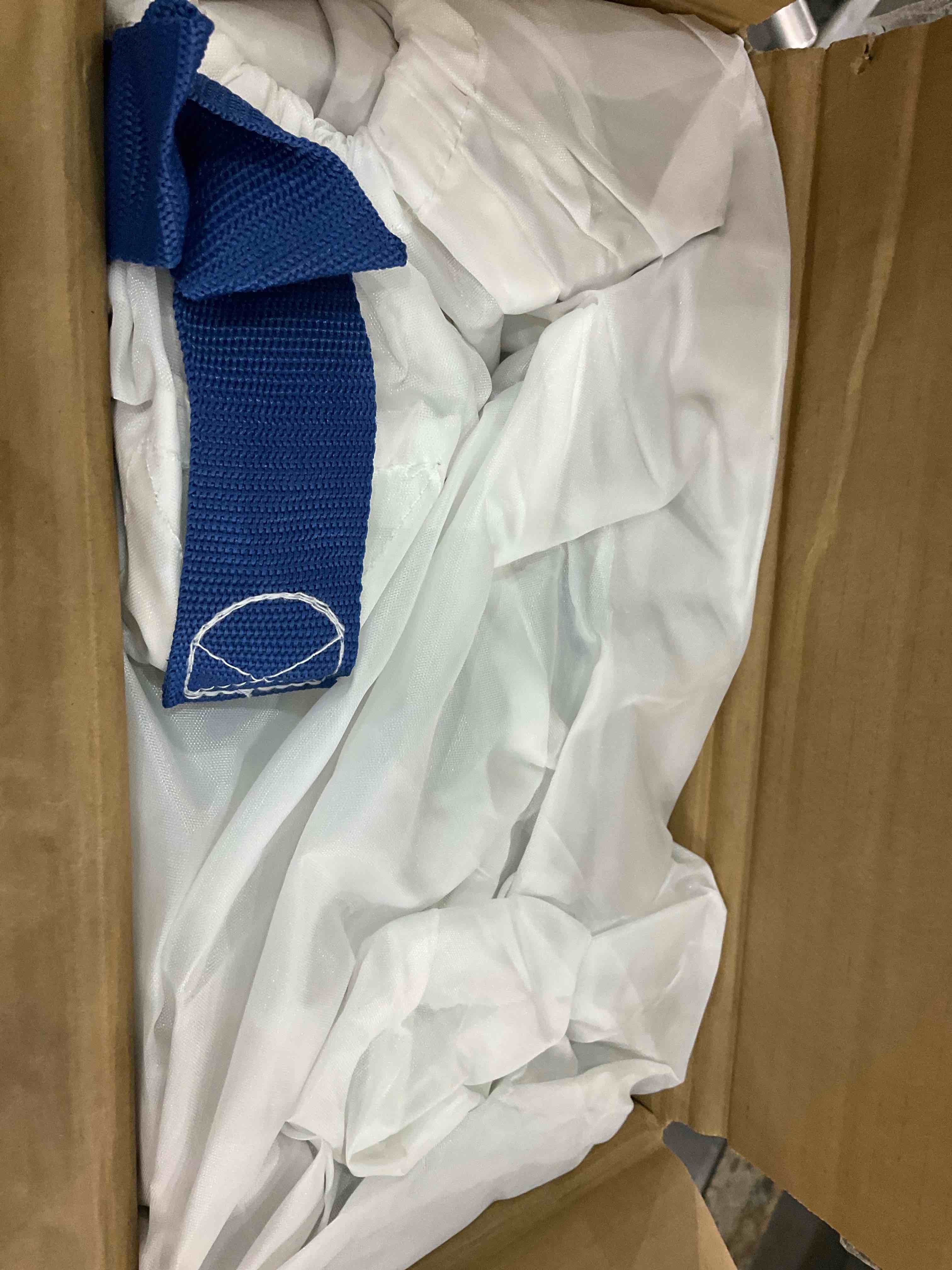 https://s3.amazonaws.com/lotting-images-prod/BargainHunt/EXS01551634_1715946222644.jpeg