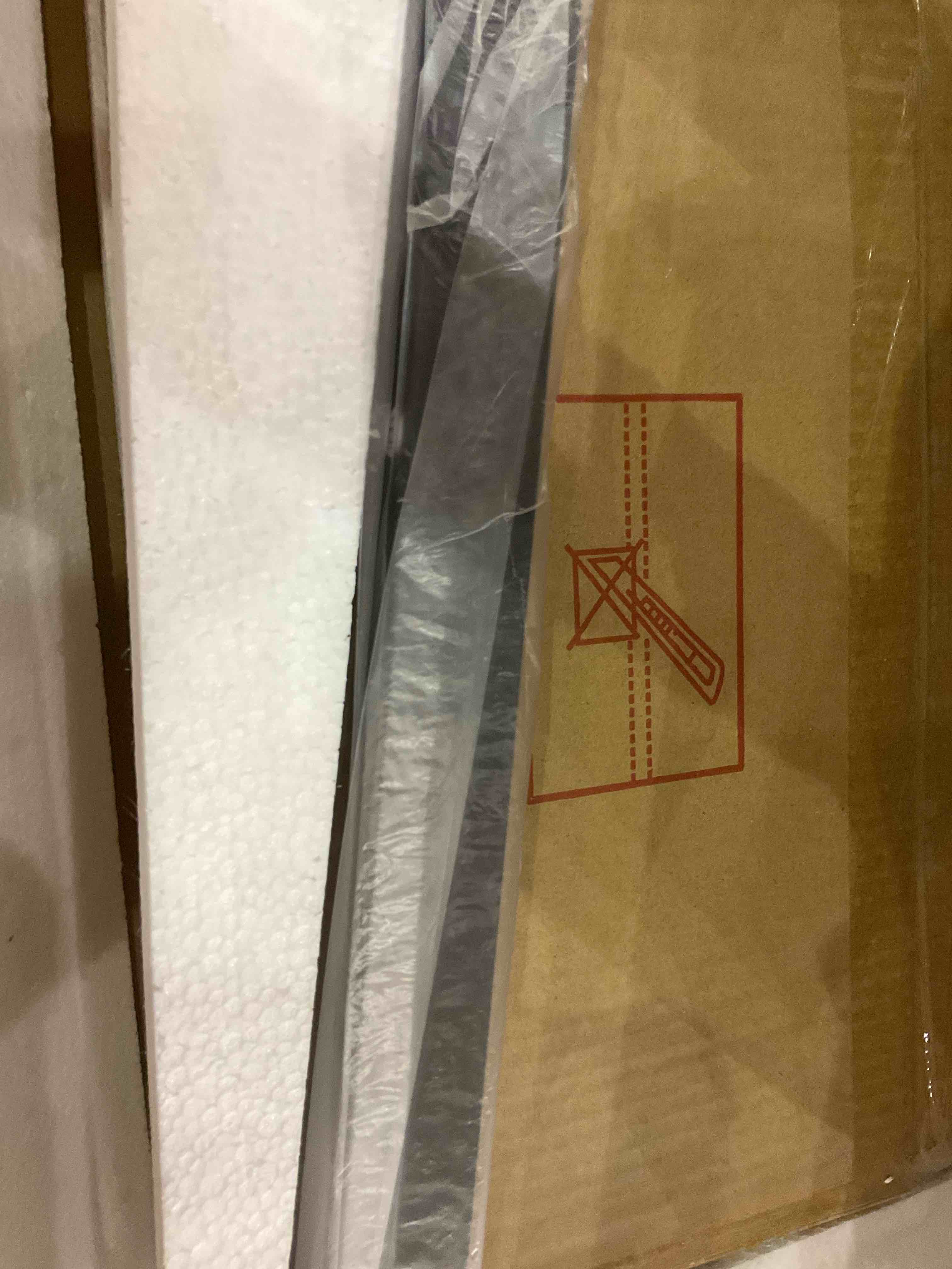 https://s3.amazonaws.com/lotting-images-prod/BargainHunt/EXS01551683_1715958578924.jpeg