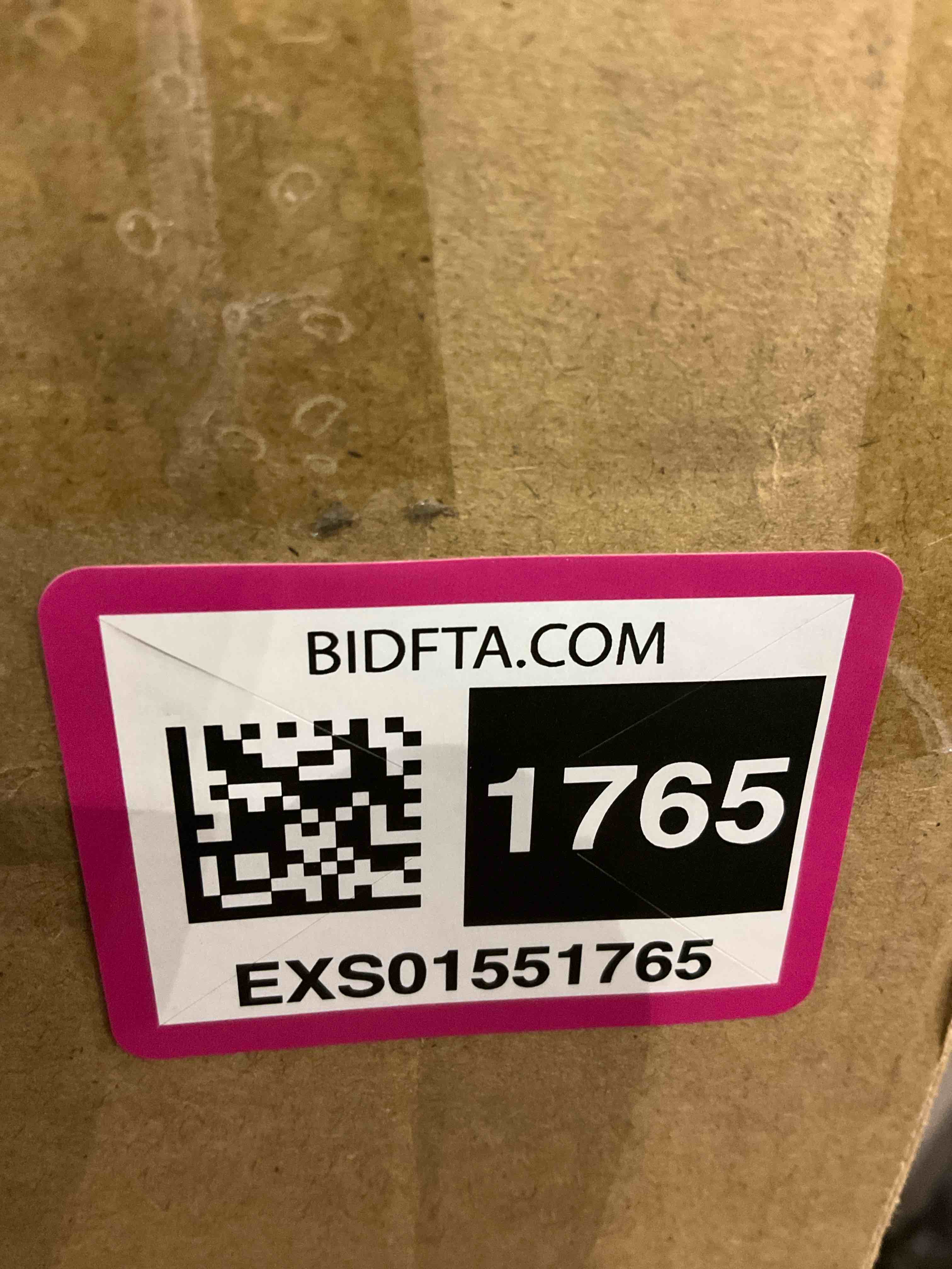 https://s3.amazonaws.com/lotting-images-prod/BargainHunt/EXS01551765_1716291609590.jpeg