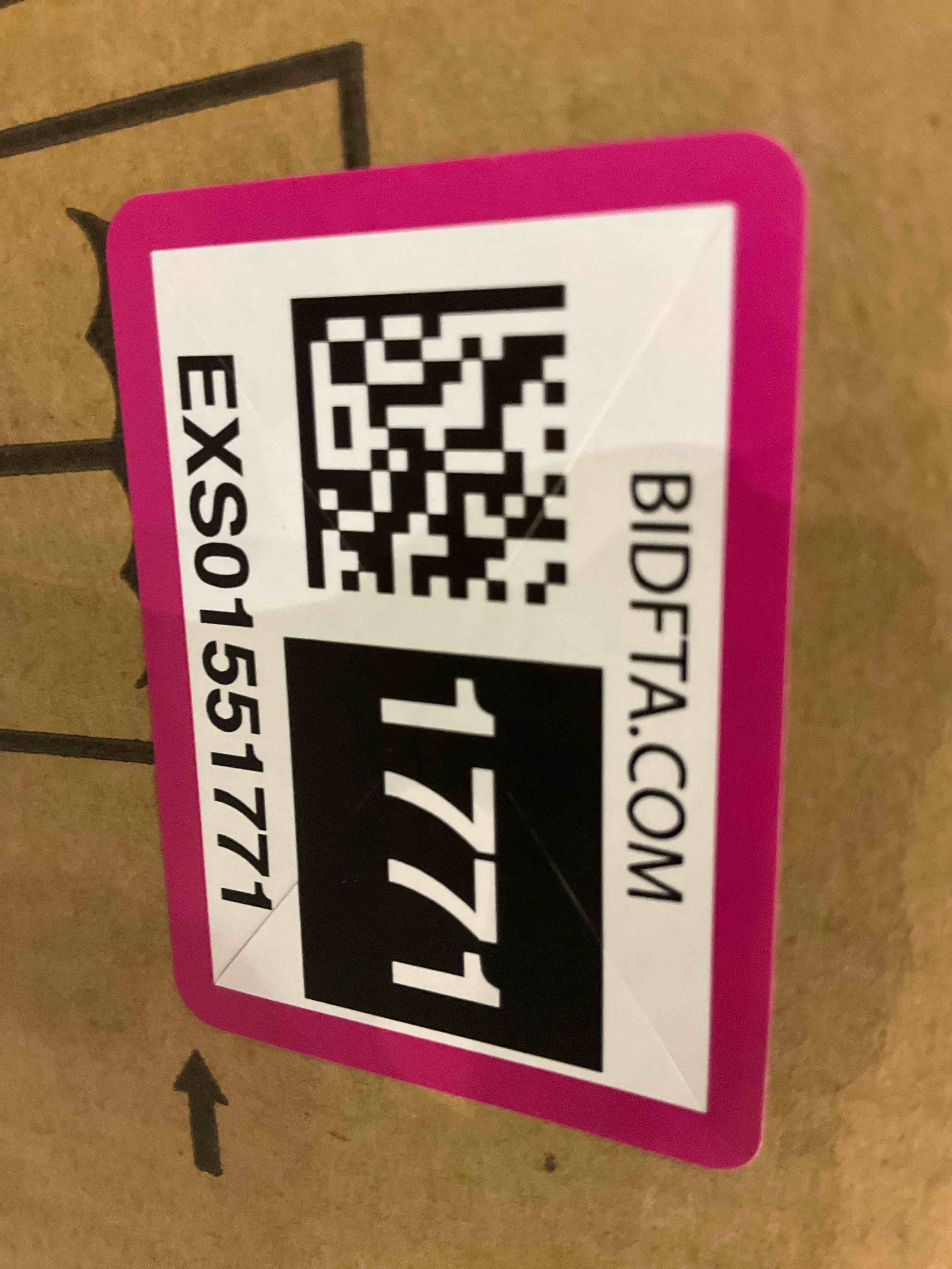 https://s3.amazonaws.com/lotting-images-prod/BargainHunt/EXS01551771_1716292803582.jpeg