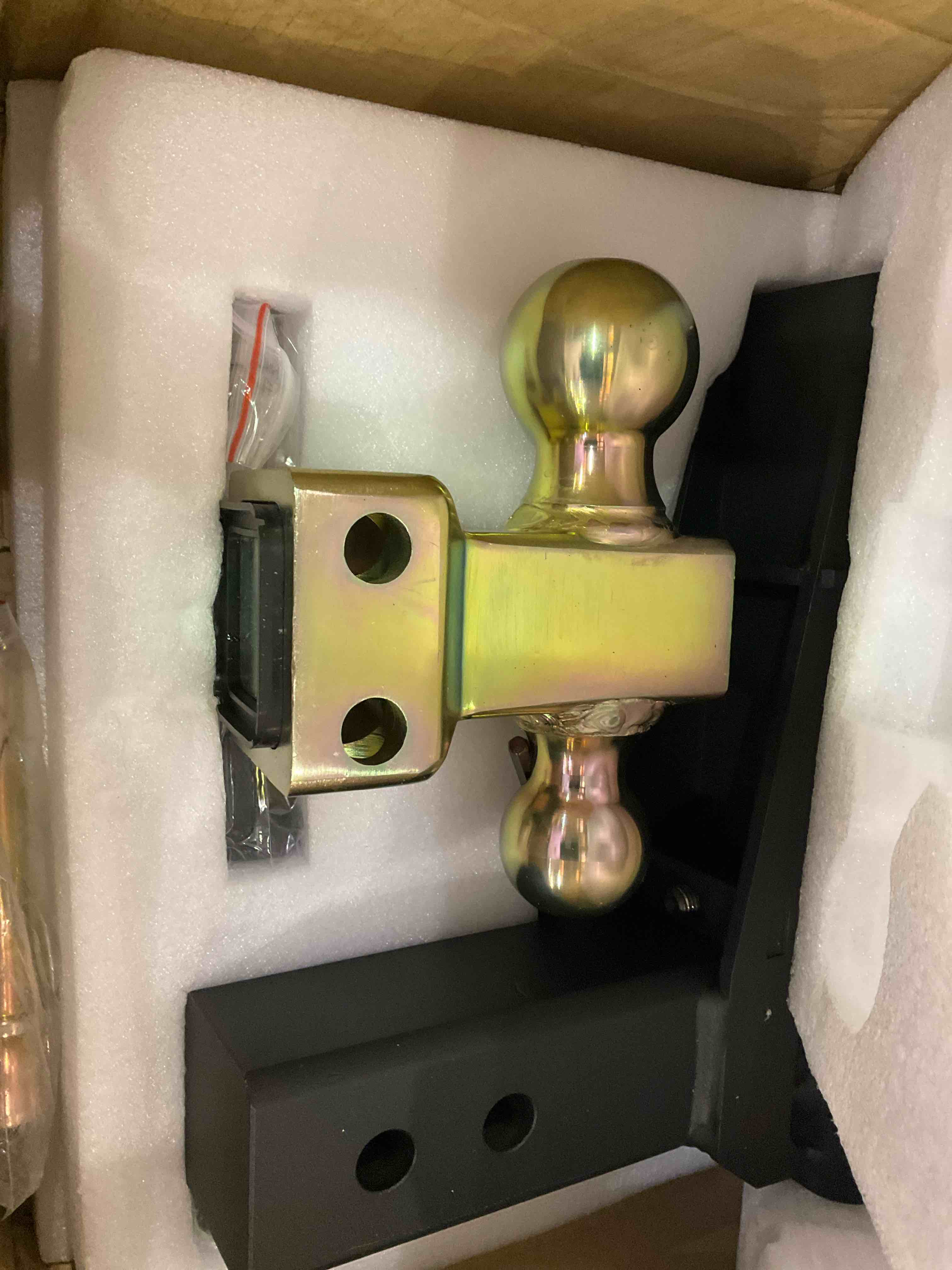 https://s3.amazonaws.com/lotting-images-prod/BargainHunt/EXS01551777_1716293786906.jpeg