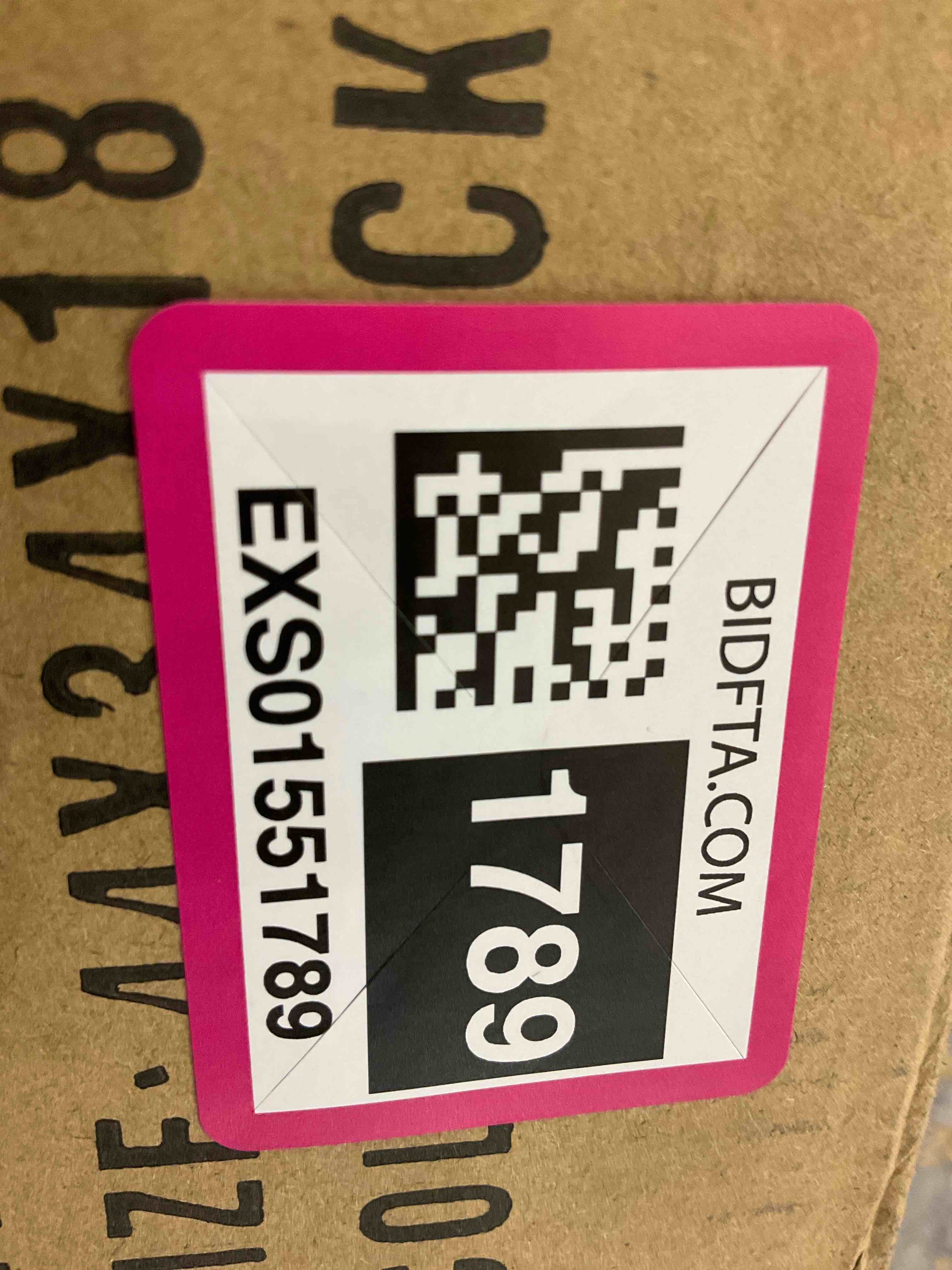https://s3.amazonaws.com/lotting-images-prod/BargainHunt/EXS01551789_1716298244770.jpeg