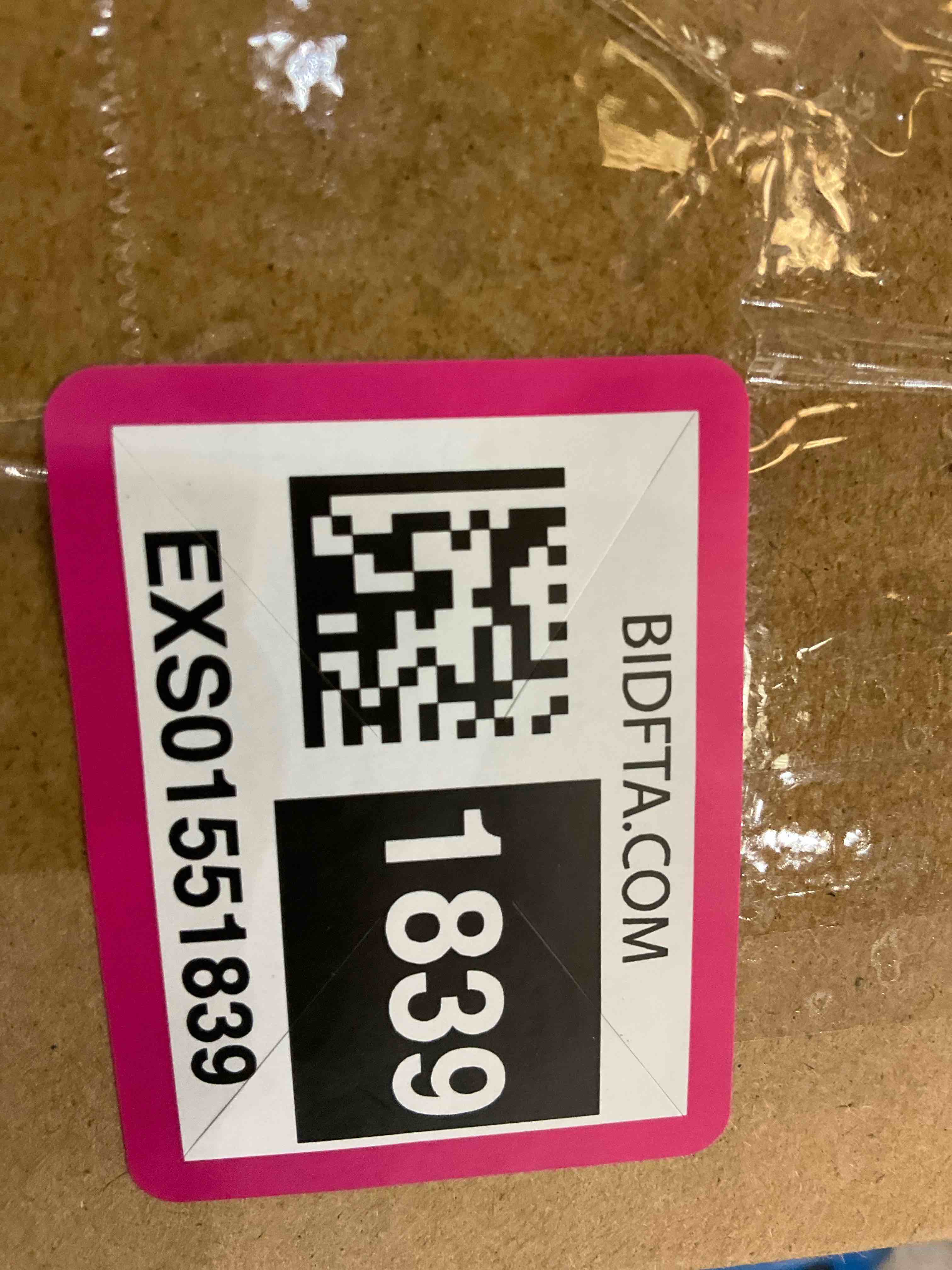 https://s3.amazonaws.com/lotting-images-prod/BargainHunt/EXS01551839_1716304583377.jpeg