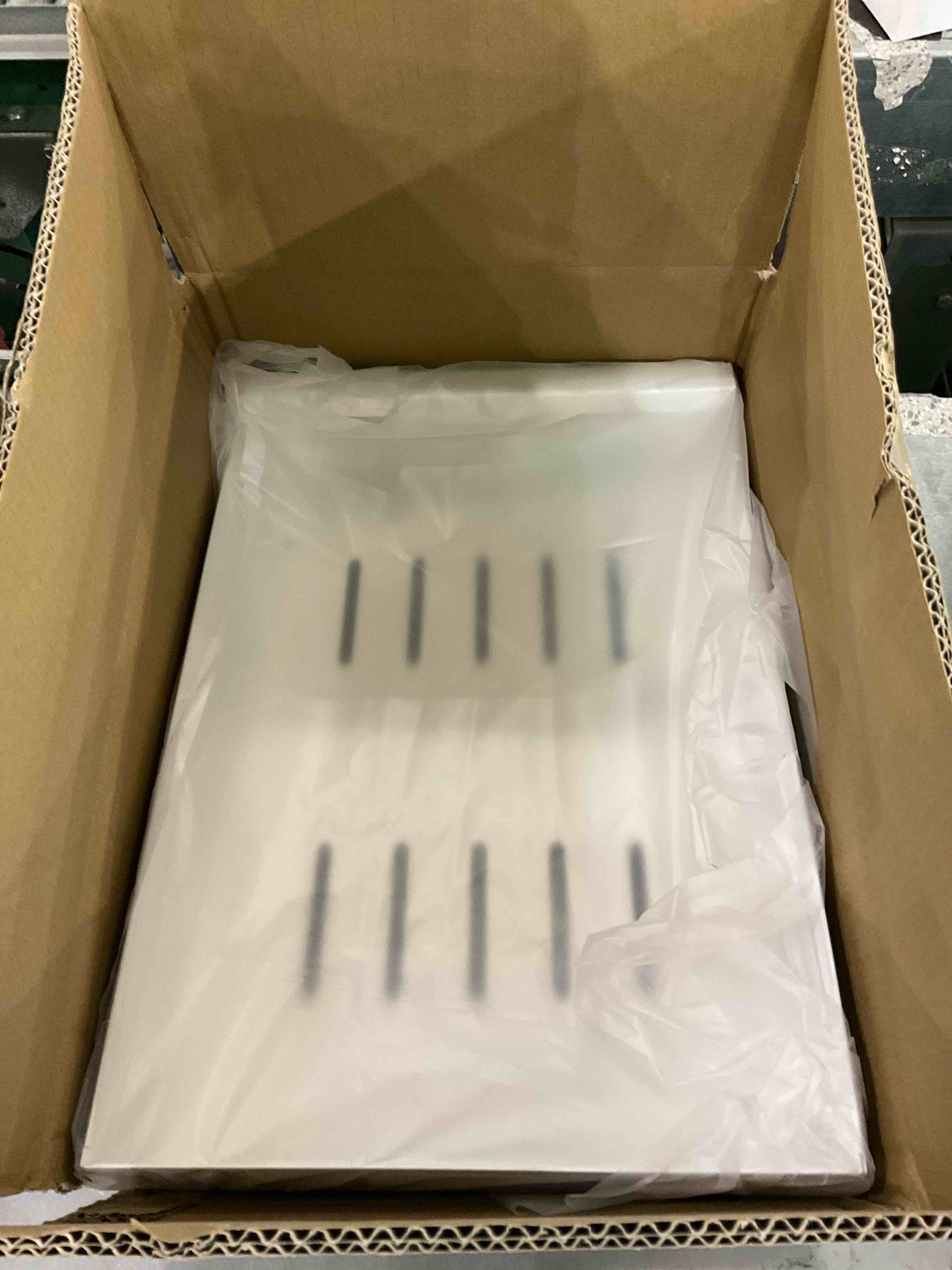https://s3.amazonaws.com/lotting-images-prod/BargainHunt/EXS01552271_1715254711071.jpeg