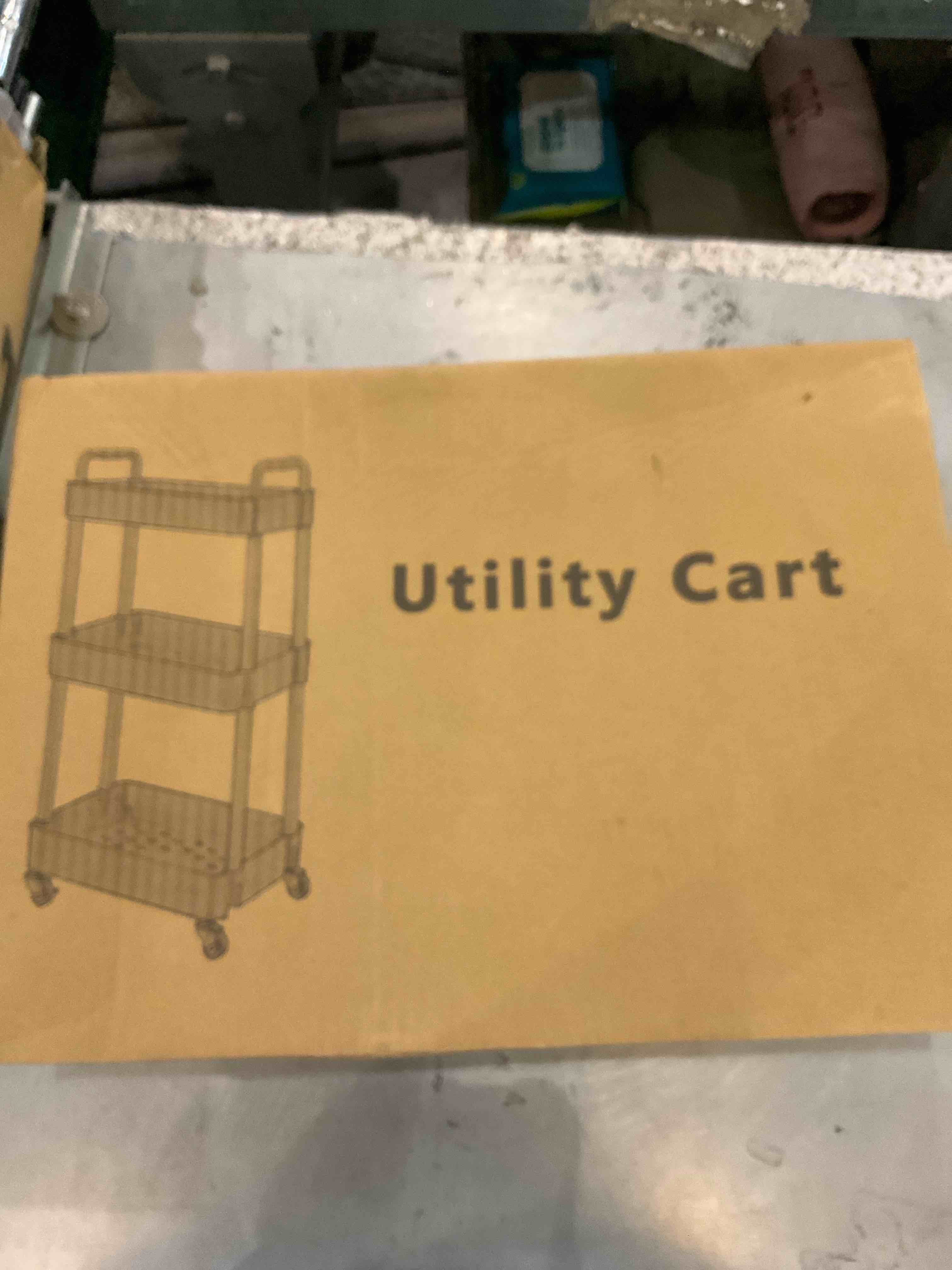 https://s3.amazonaws.com/lotting-images-prod/BargainHunt/EXS01552368_1715264335602.jpeg