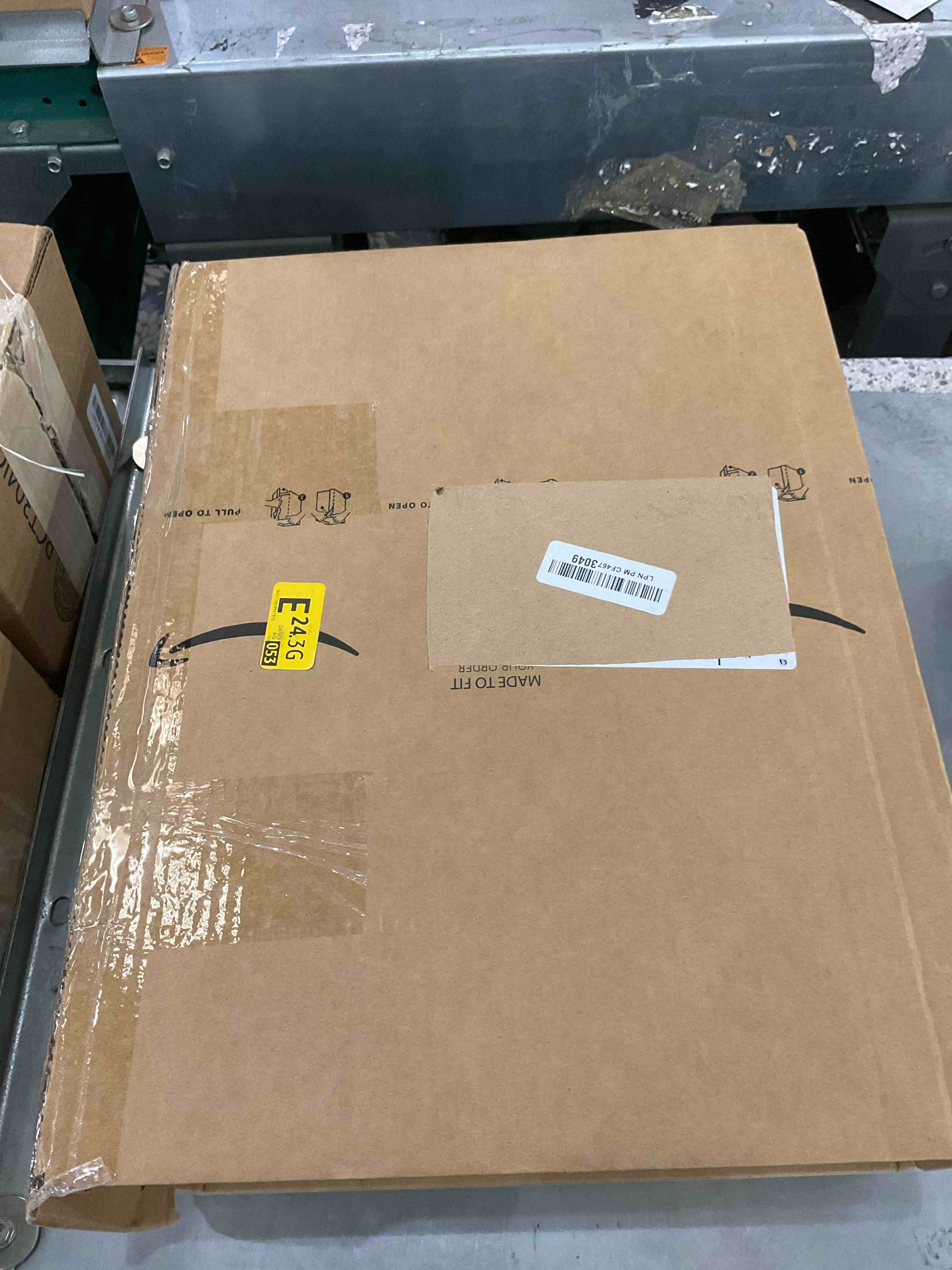 https://s3.amazonaws.com/lotting-images-prod/BargainHunt/EXS01552389_1715266827380.jpeg