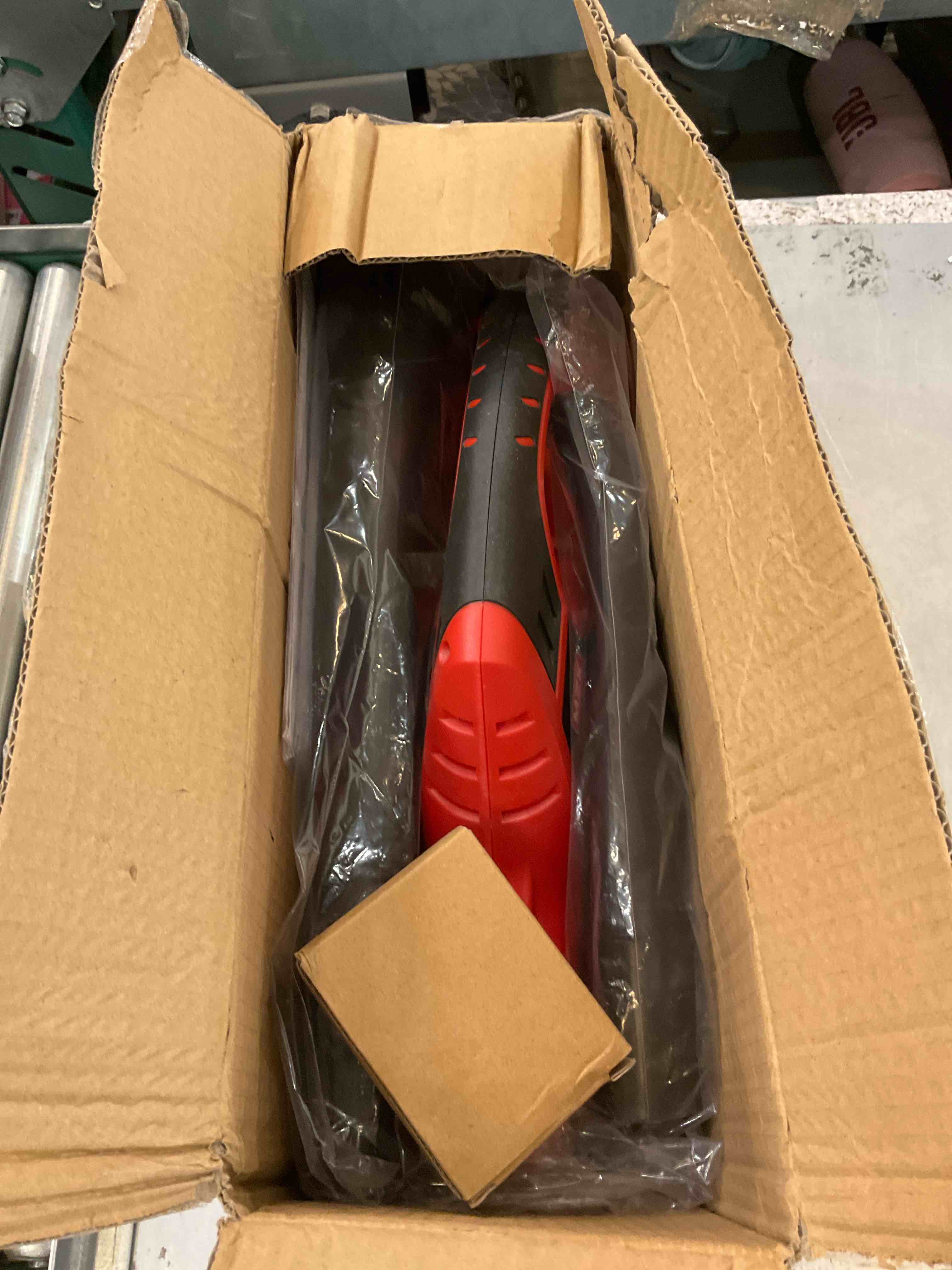https://s3.amazonaws.com/lotting-images-prod/BargainHunt/EXS01552417_1715268839856.jpeg