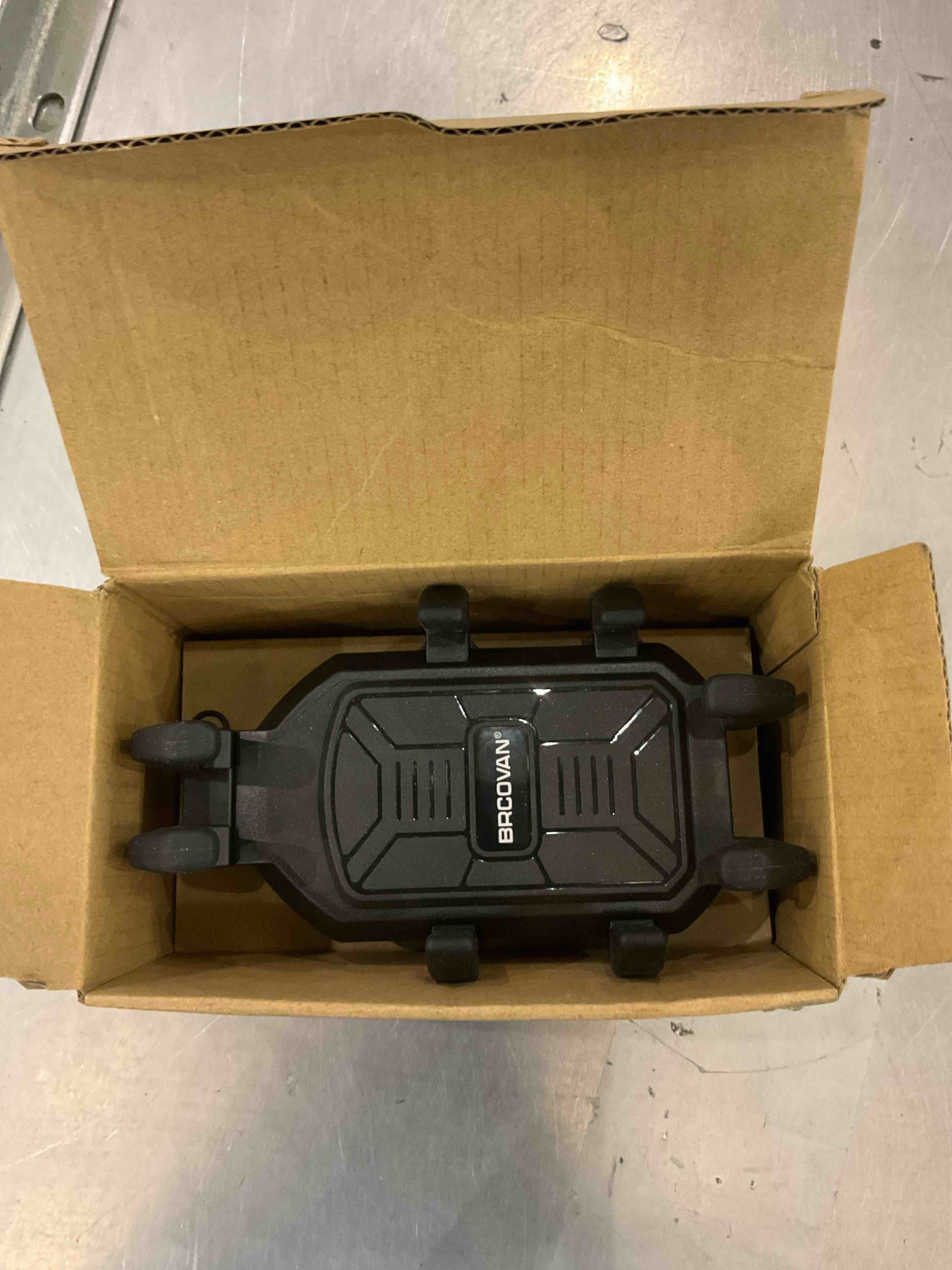 https://s3.amazonaws.com/lotting-images-prod/BargainHunt/EXS01552418_1715268885783.jpeg