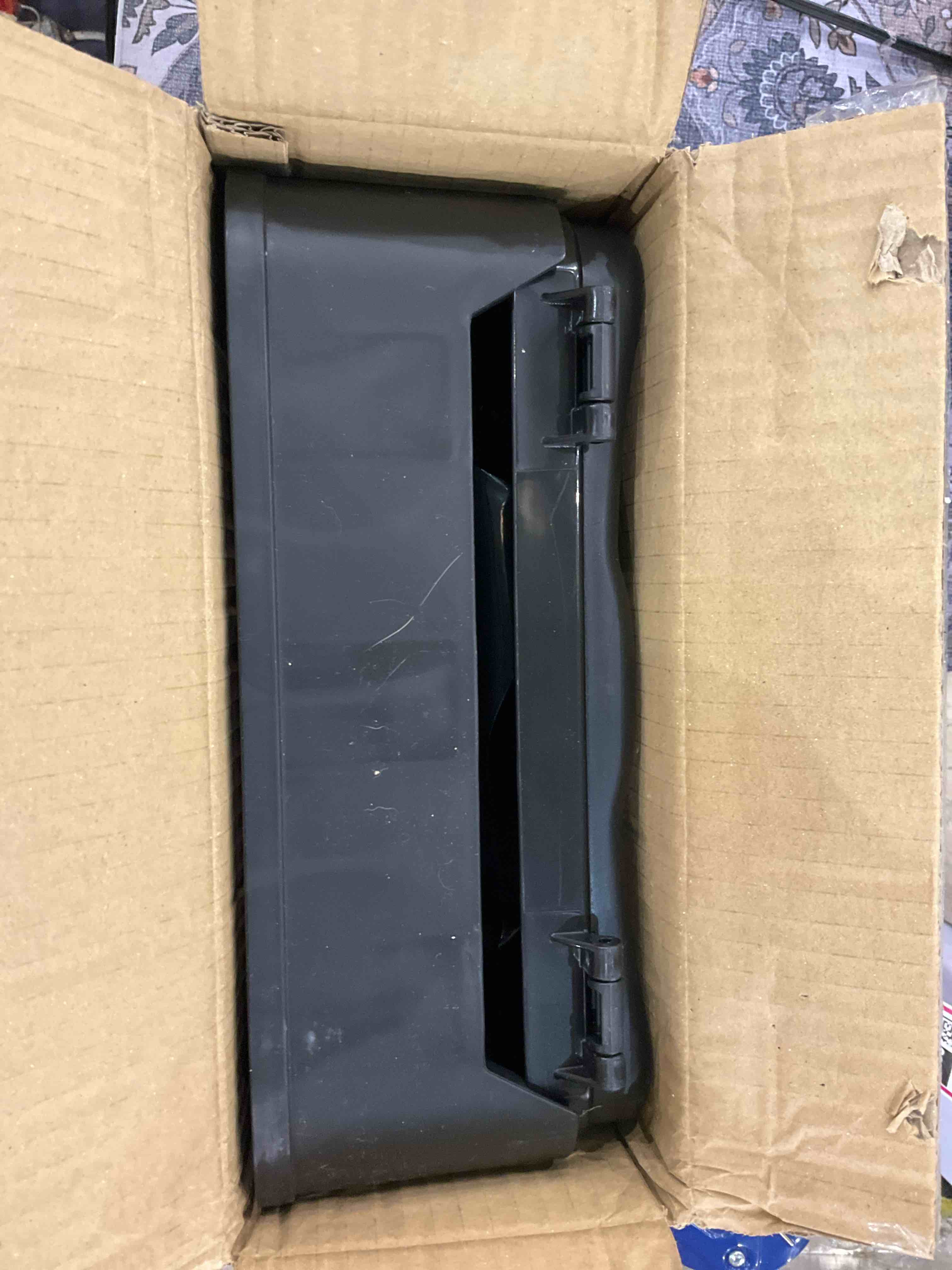 https://s3.amazonaws.com/lotting-images-prod/BargainHunt/EXS01552600_1715957810629.jpeg