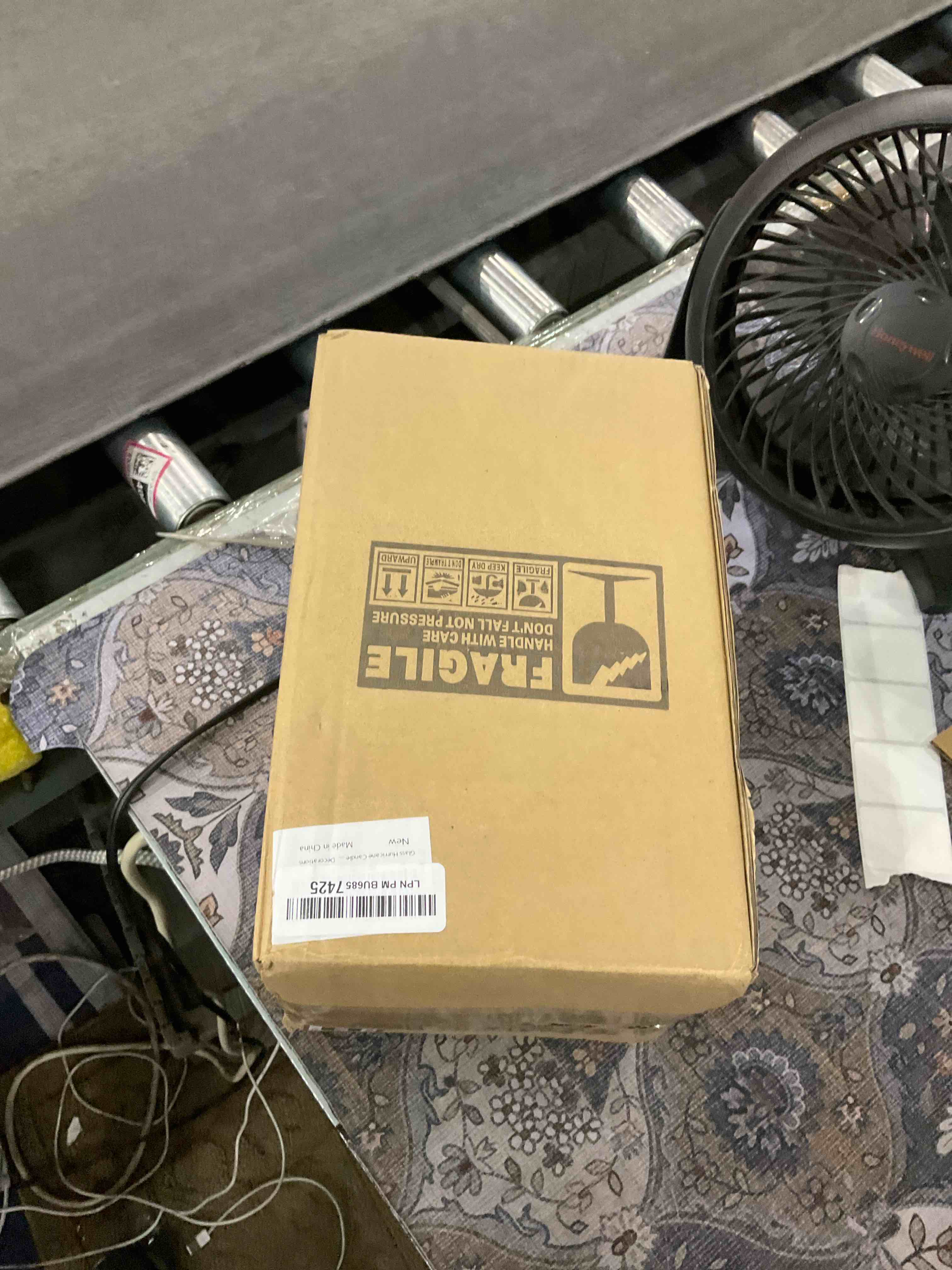 https://s3.amazonaws.com/lotting-images-prod/BargainHunt/EXS01552949_1716549425439.jpeg