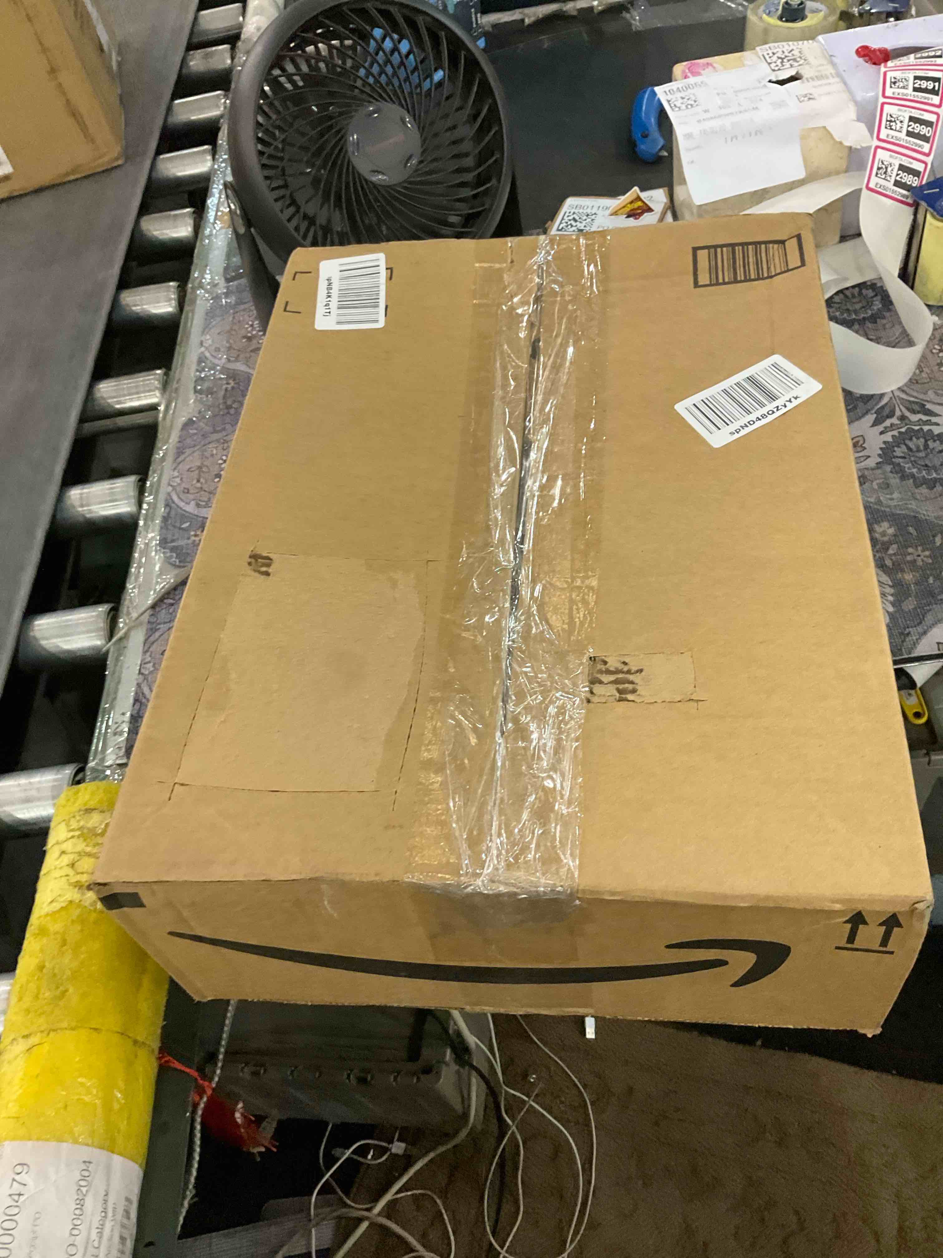 https://s3.amazonaws.com/lotting-images-prod/BargainHunt/EXS01552989_1716552758023.jpeg
