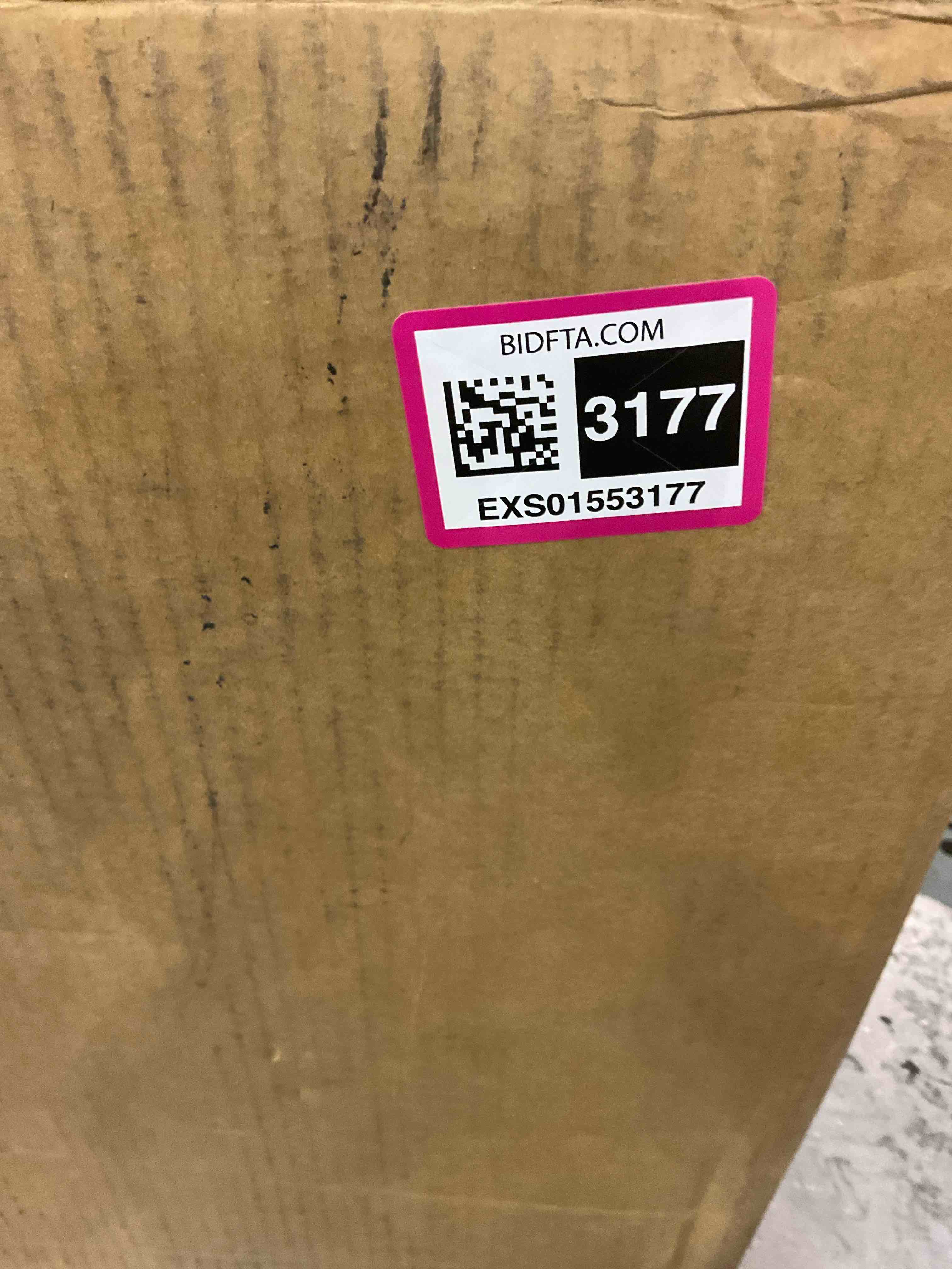 https://s3.amazonaws.com/lotting-images-prod/BargainHunt/EXS01553177_1714652061924.jpeg