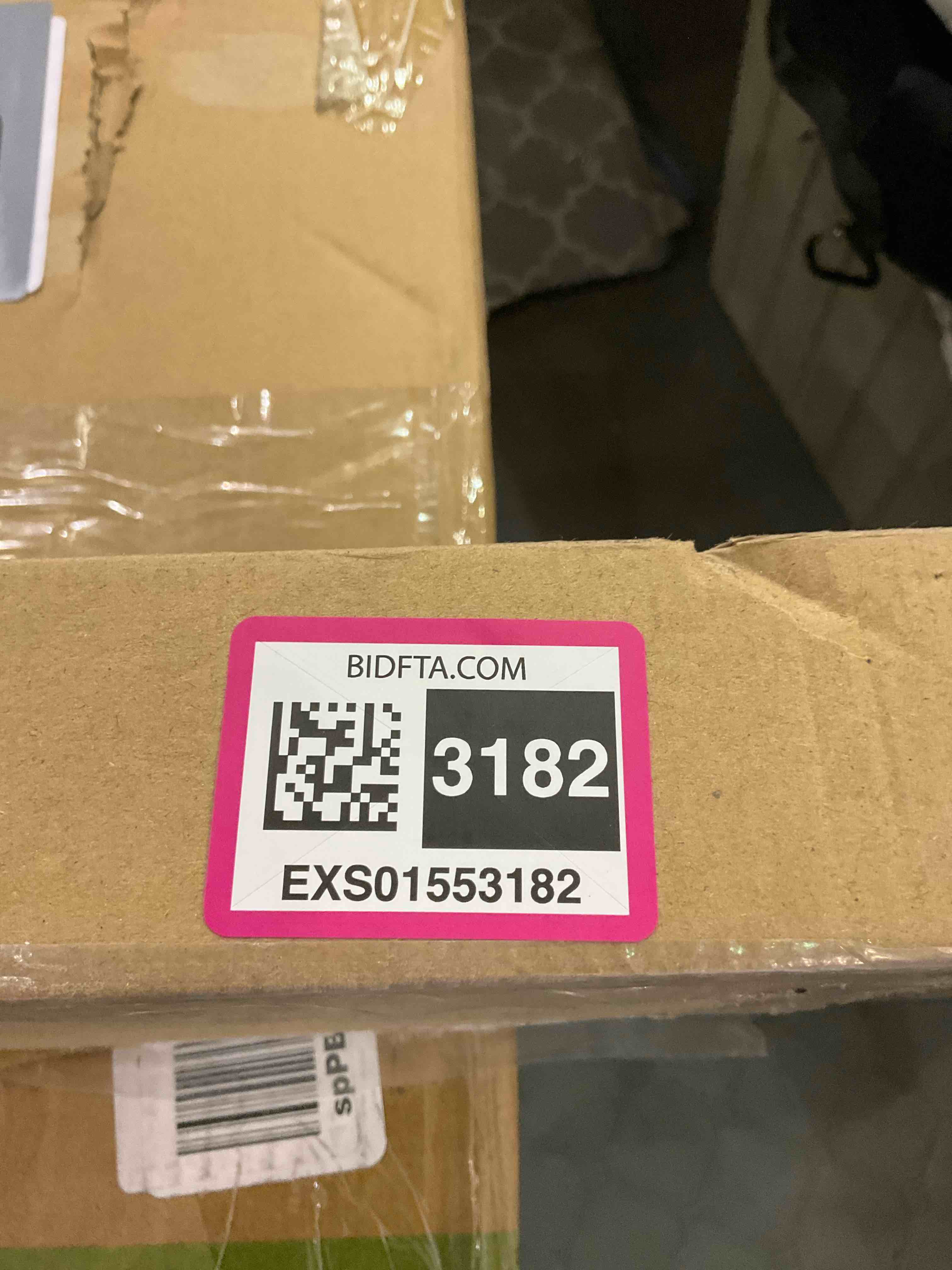 https://s3.amazonaws.com/lotting-images-prod/BargainHunt/EXS01553182_1714652509567.jpeg