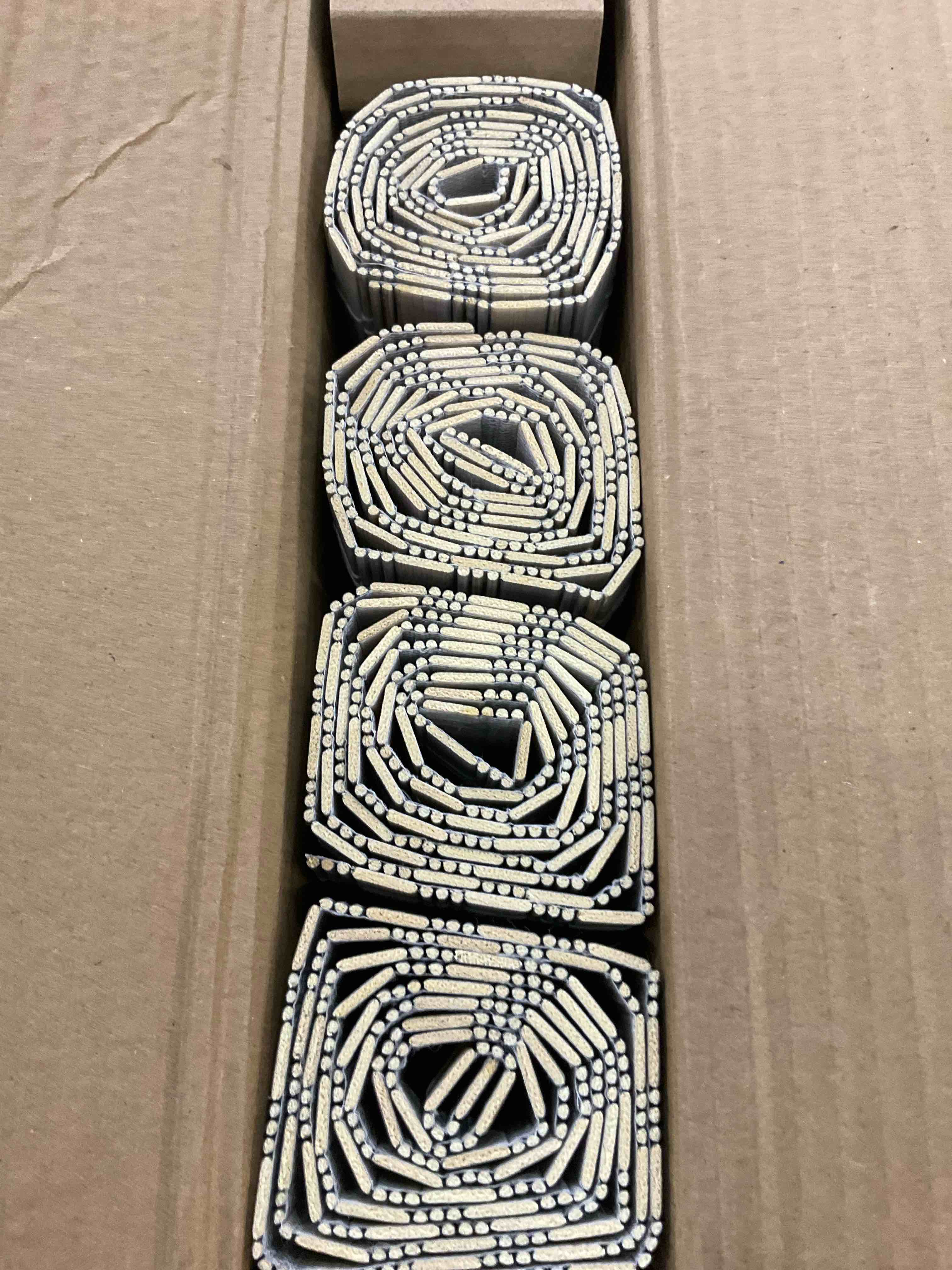 https://s3.amazonaws.com/lotting-images-prod/BargainHunt/EXS01553283_1715267712178.jpeg