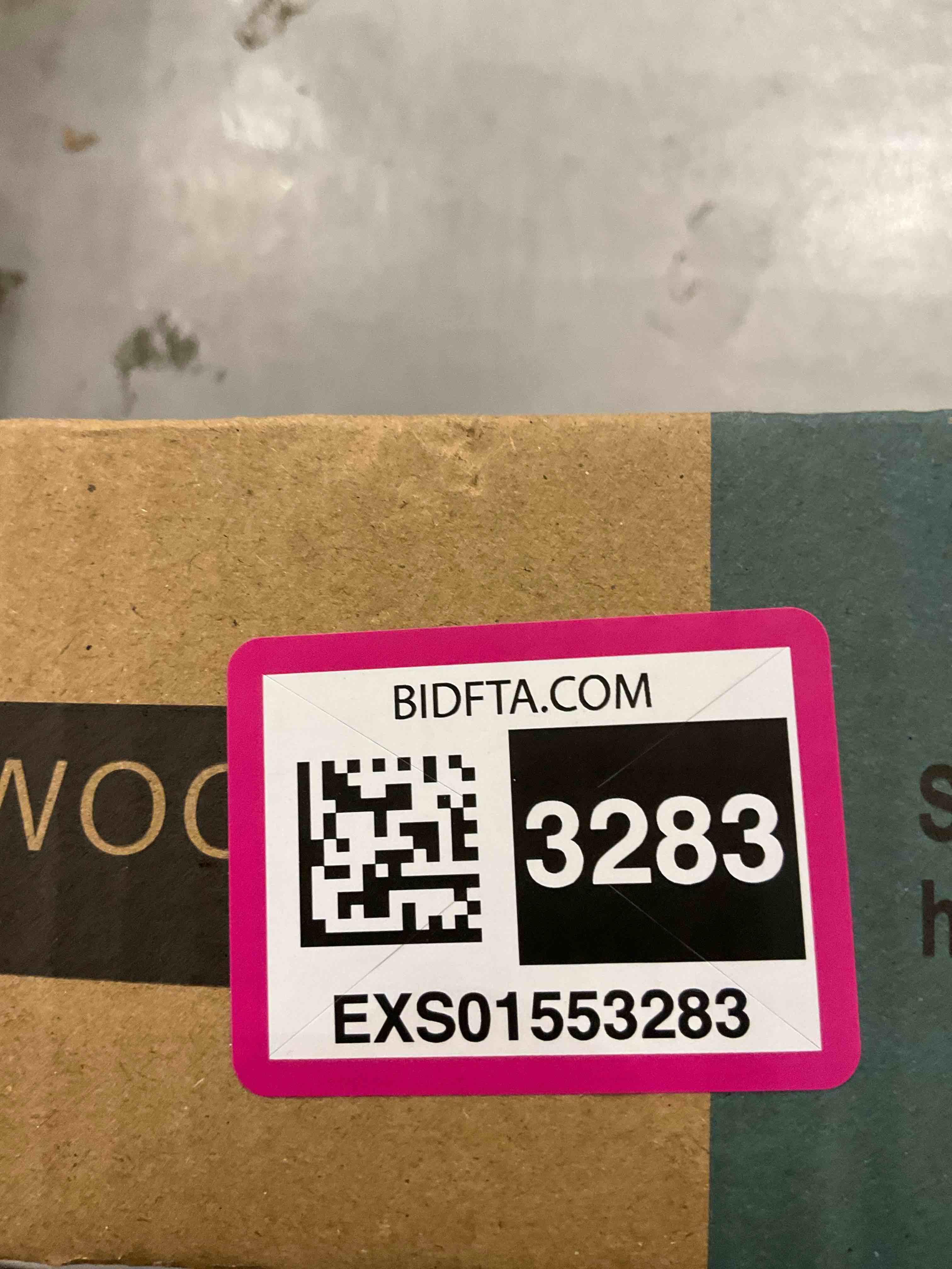 https://s3.amazonaws.com/lotting-images-prod/BargainHunt/EXS01553283_1715267743140.jpeg