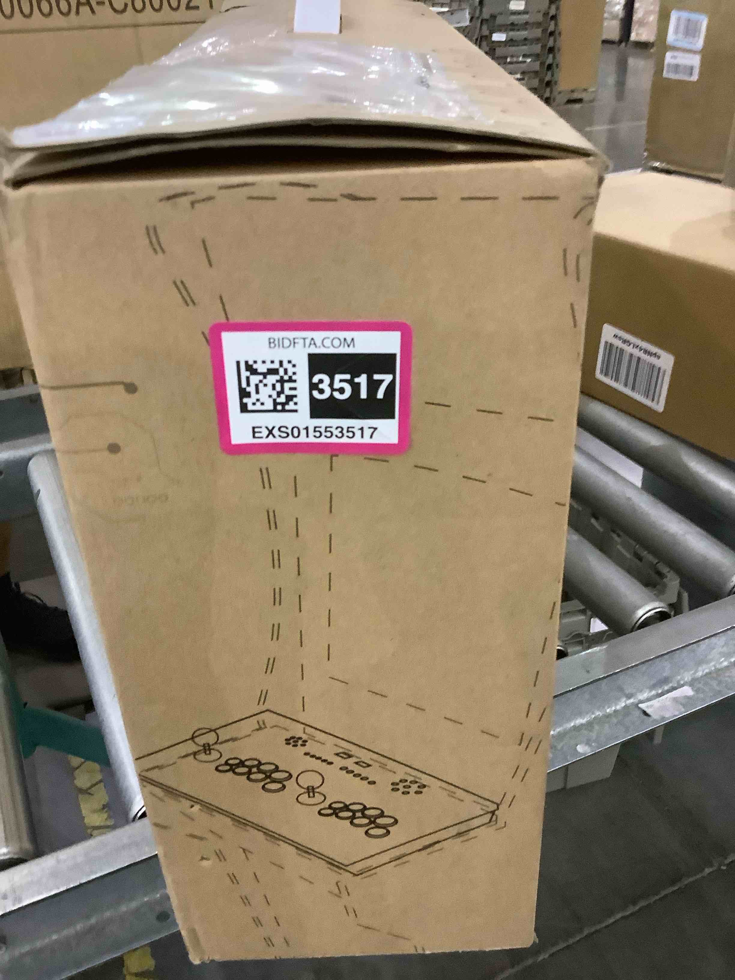 https://s3.amazonaws.com/lotting-images-prod/BargainHunt/EXS01553517_1717502089050.jpeg