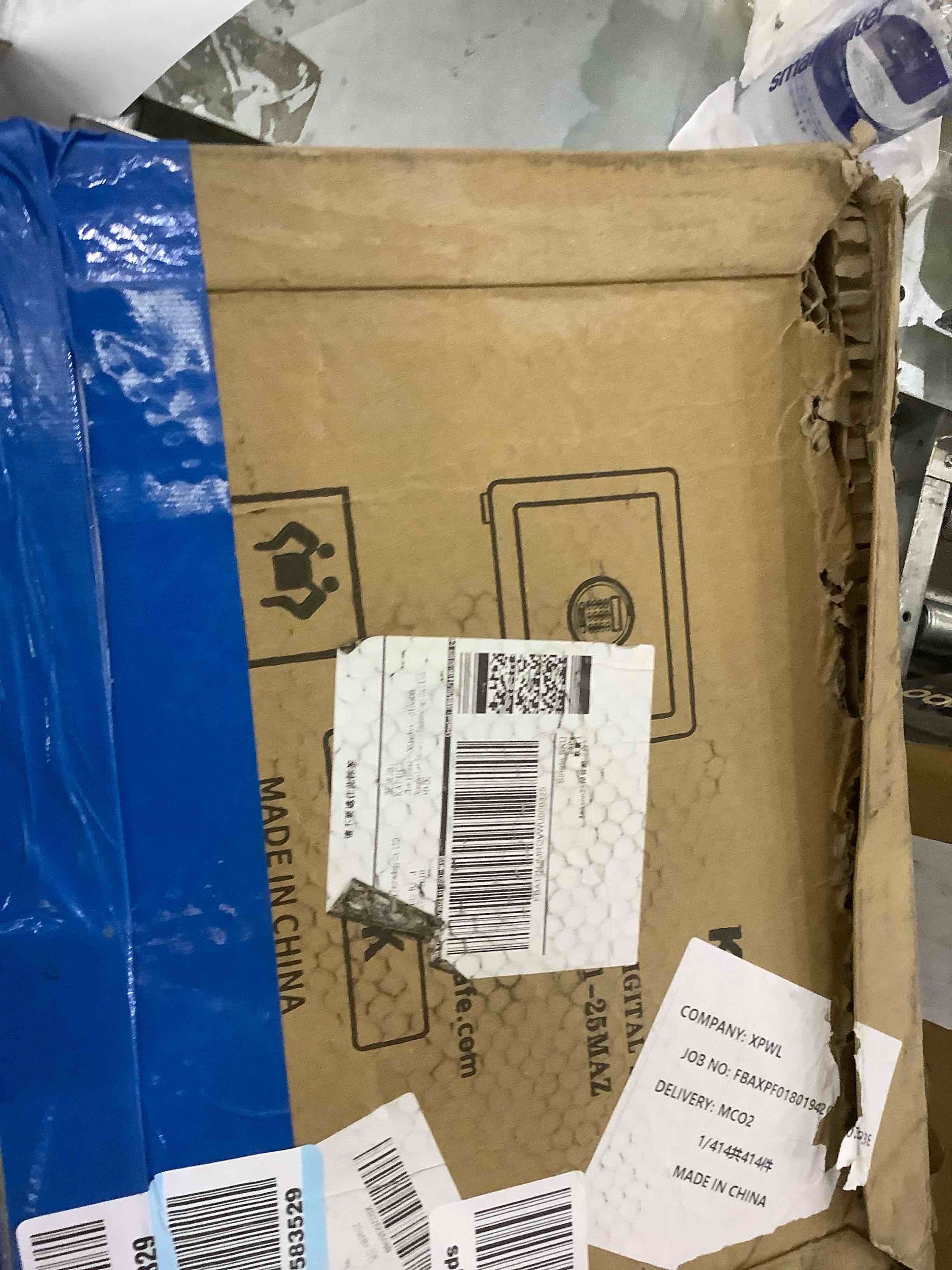 https://s3.amazonaws.com/lotting-images-prod/BargainHunt/EXS01553530_1717505196296.jpeg