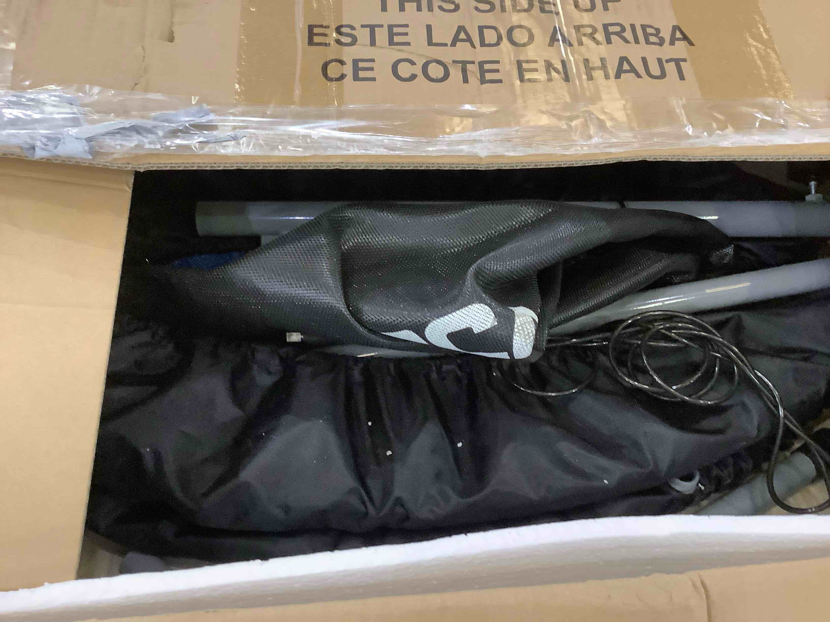 https://s3.amazonaws.com/lotting-images-prod/BargainHunt/EXS01553817_1717767308557.jpeg
