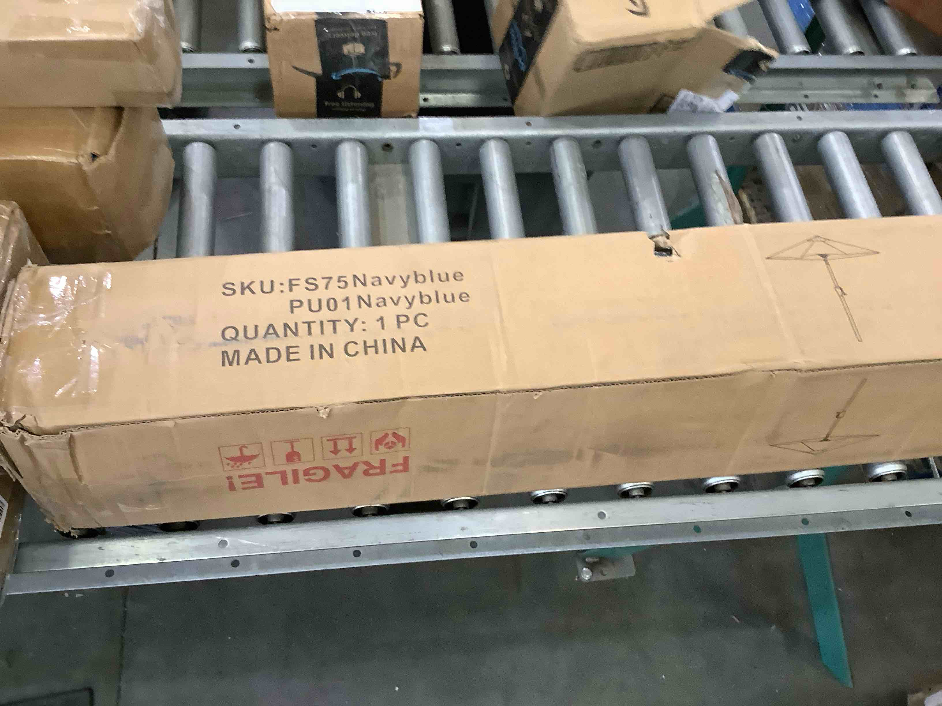 https://s3.amazonaws.com/lotting-images-prod/BargainHunt/EXS01553825_1717769190455.jpeg