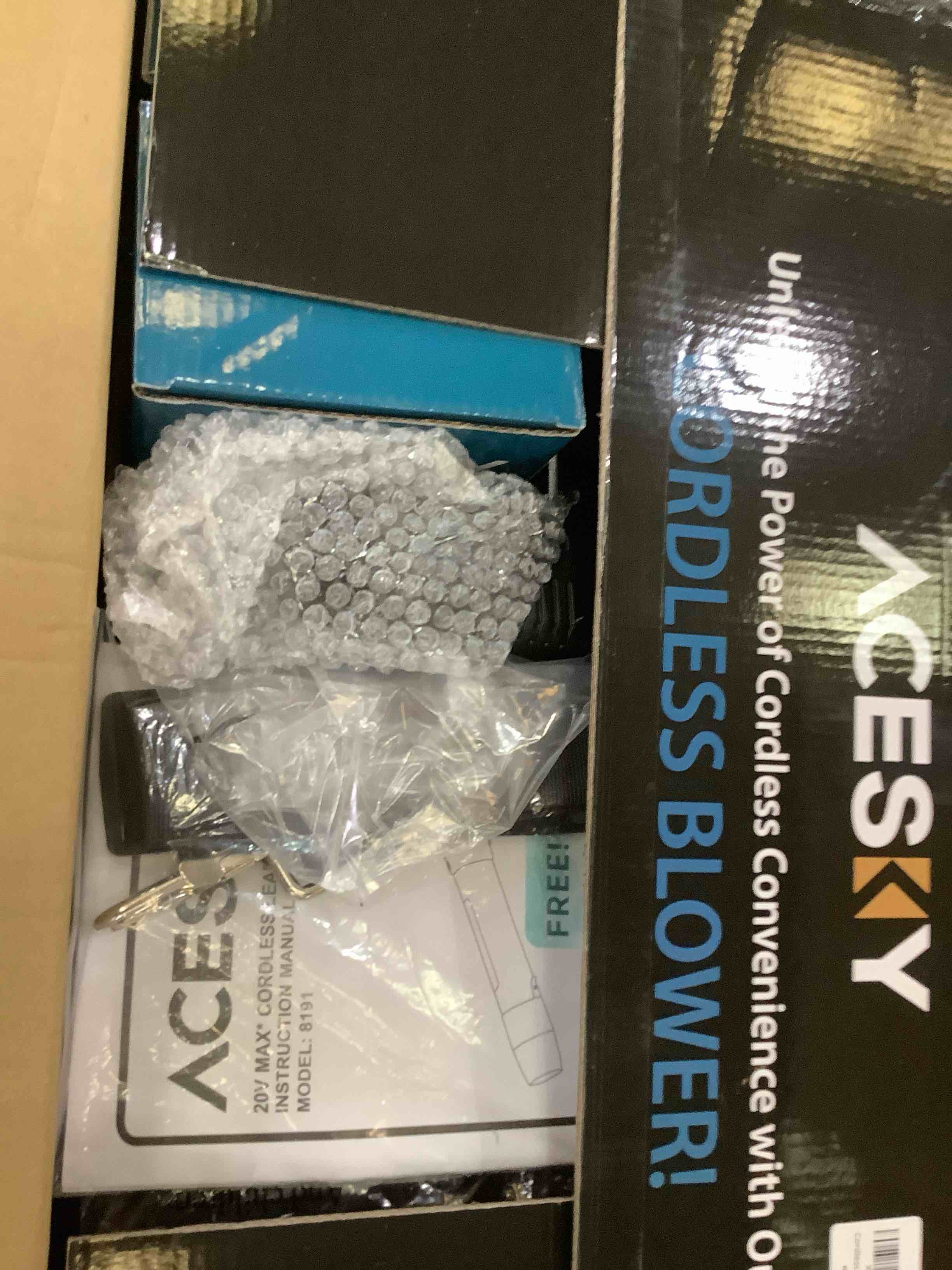 https://s3.amazonaws.com/lotting-images-prod/BargainHunt/EXS01553826_1717769506582.jpeg