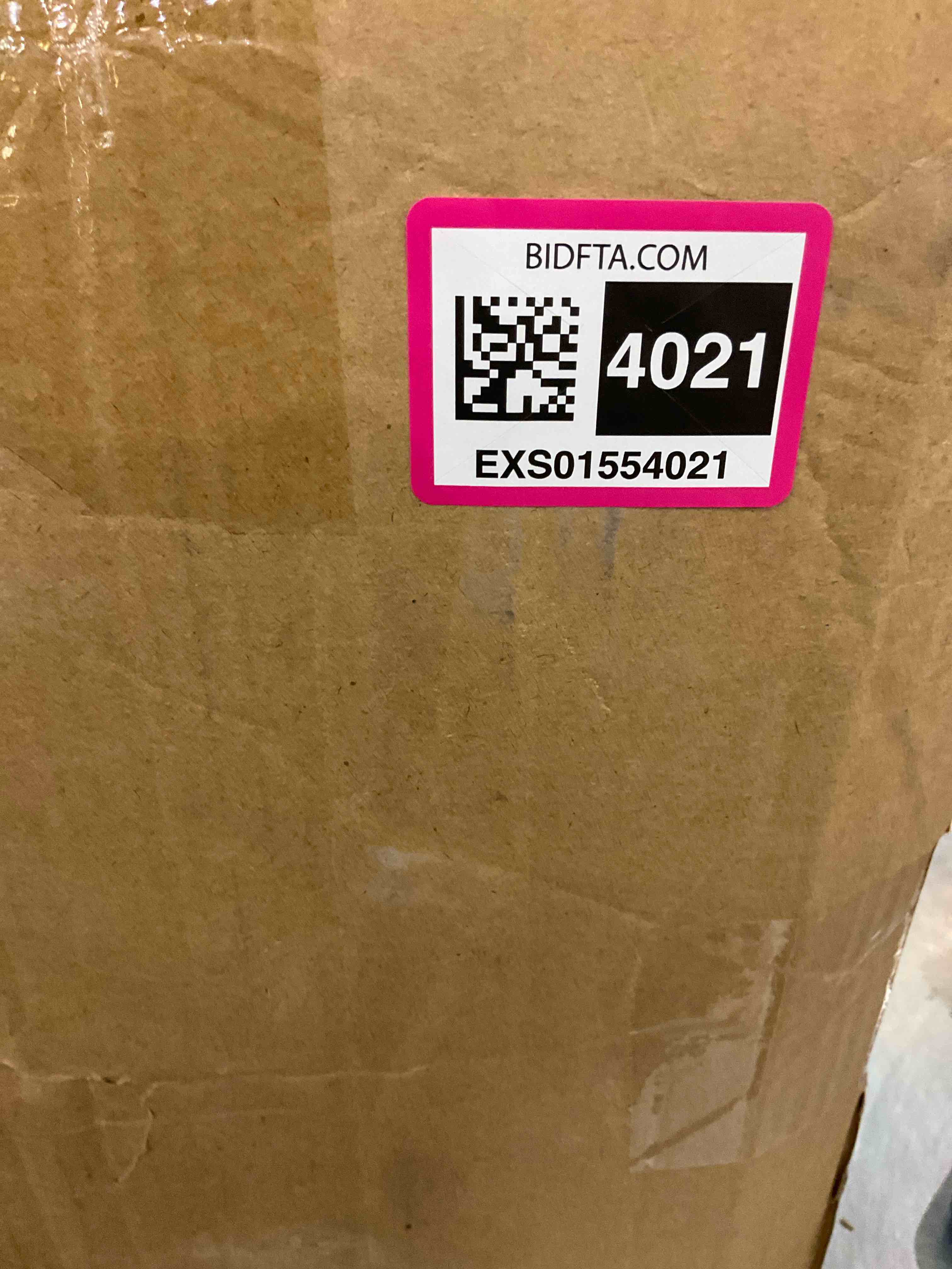 https://s3.amazonaws.com/lotting-images-prod/BargainHunt/EXS01554021_1714056209493.jpeg