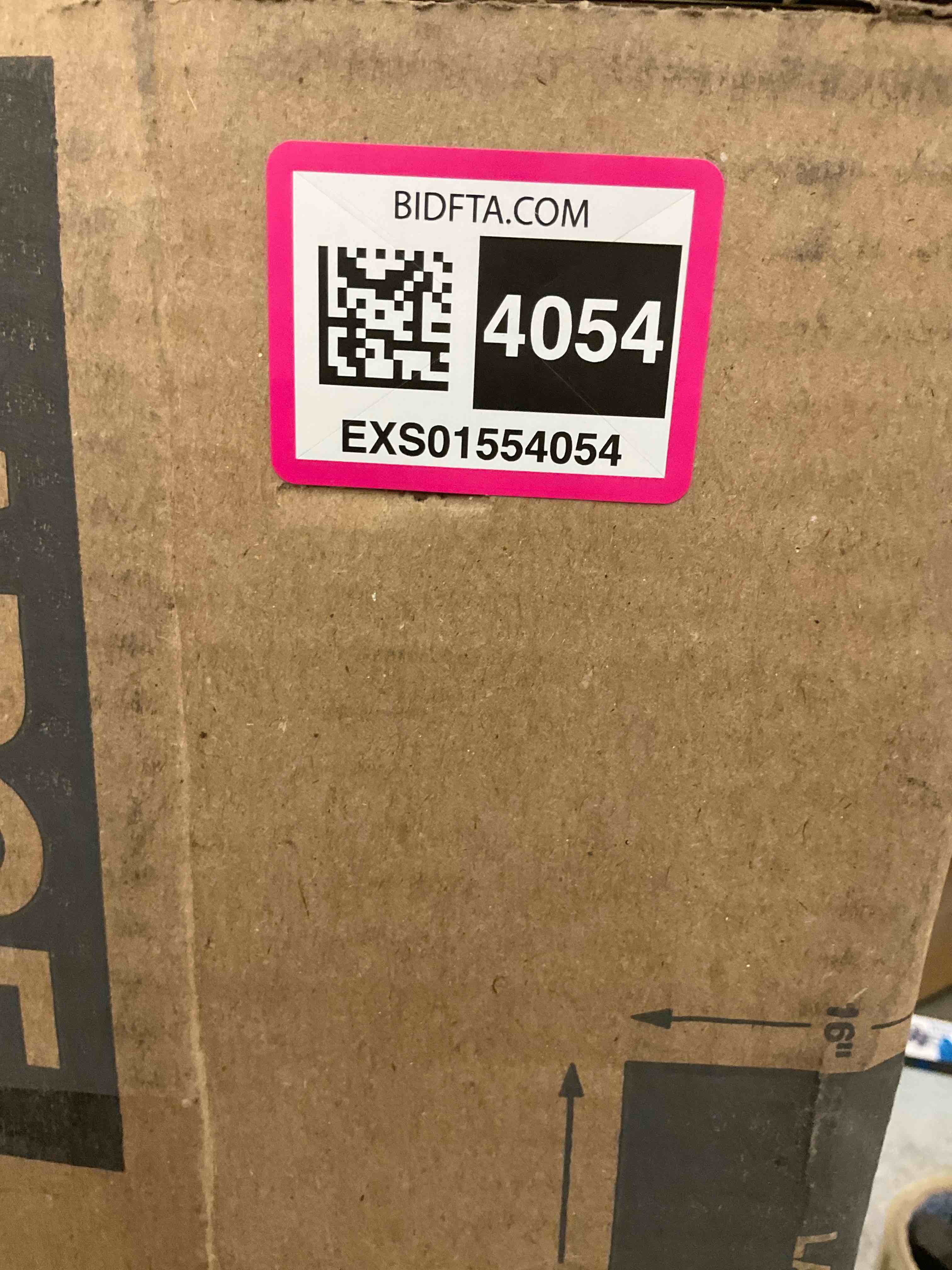 https://s3.amazonaws.com/lotting-images-prod/BargainHunt/EXS01554054_1714065659284.jpeg