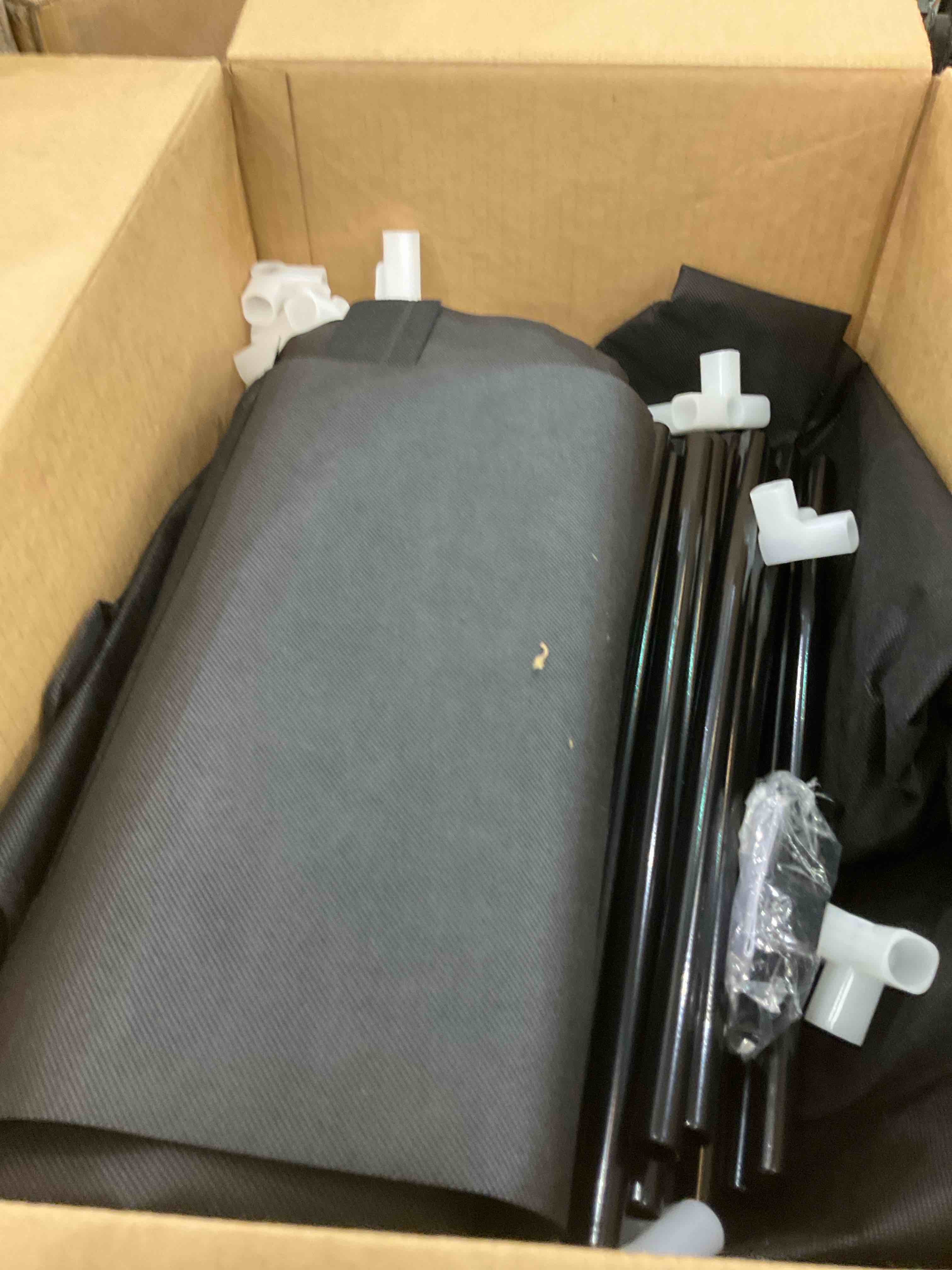 https://s3.amazonaws.com/lotting-images-prod/BargainHunt/EXS01554133_1714143283275.jpeg