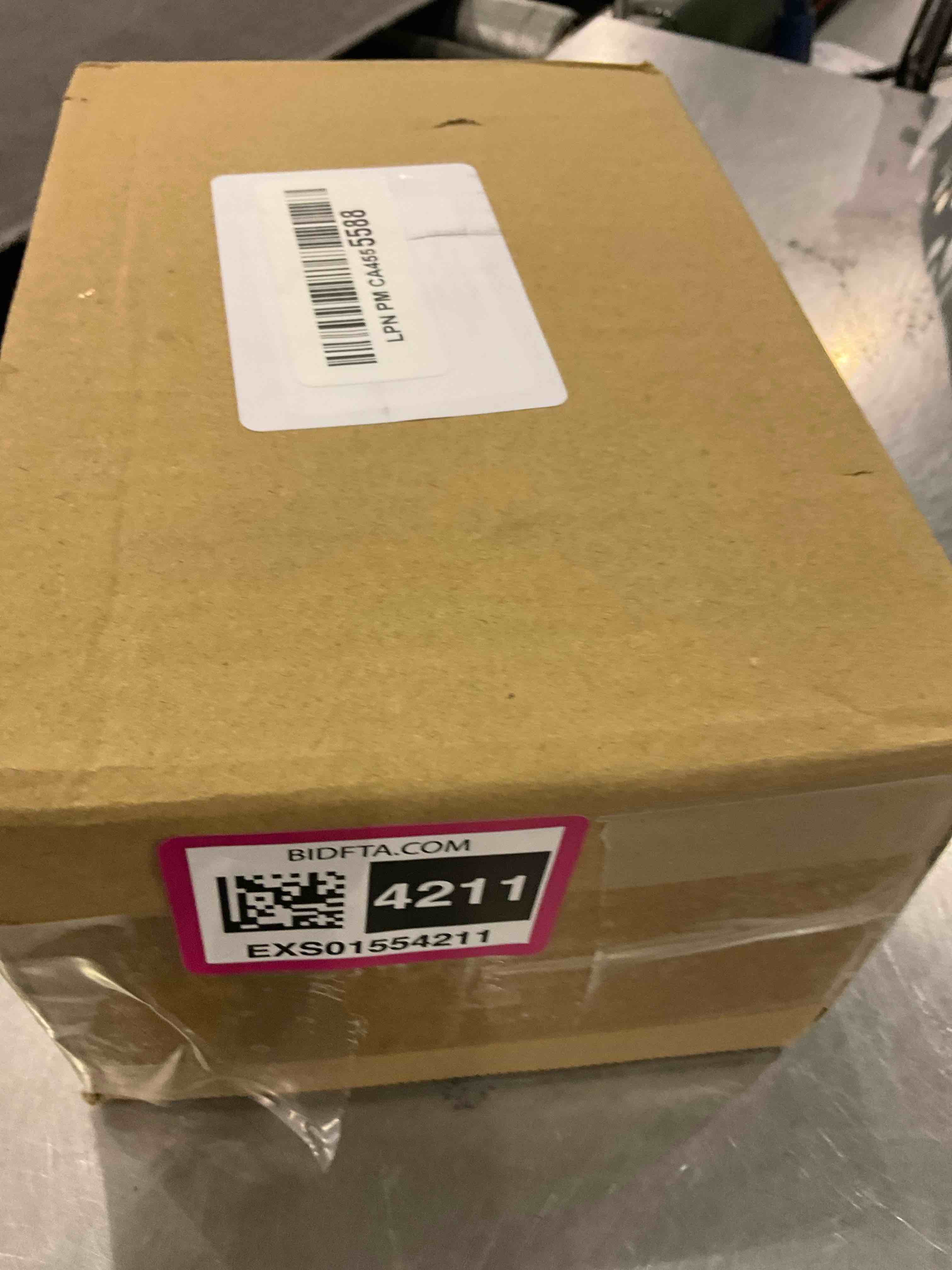 https://s3.amazonaws.com/lotting-images-prod/BargainHunt/EXS01554211_1714390079525.jpeg
