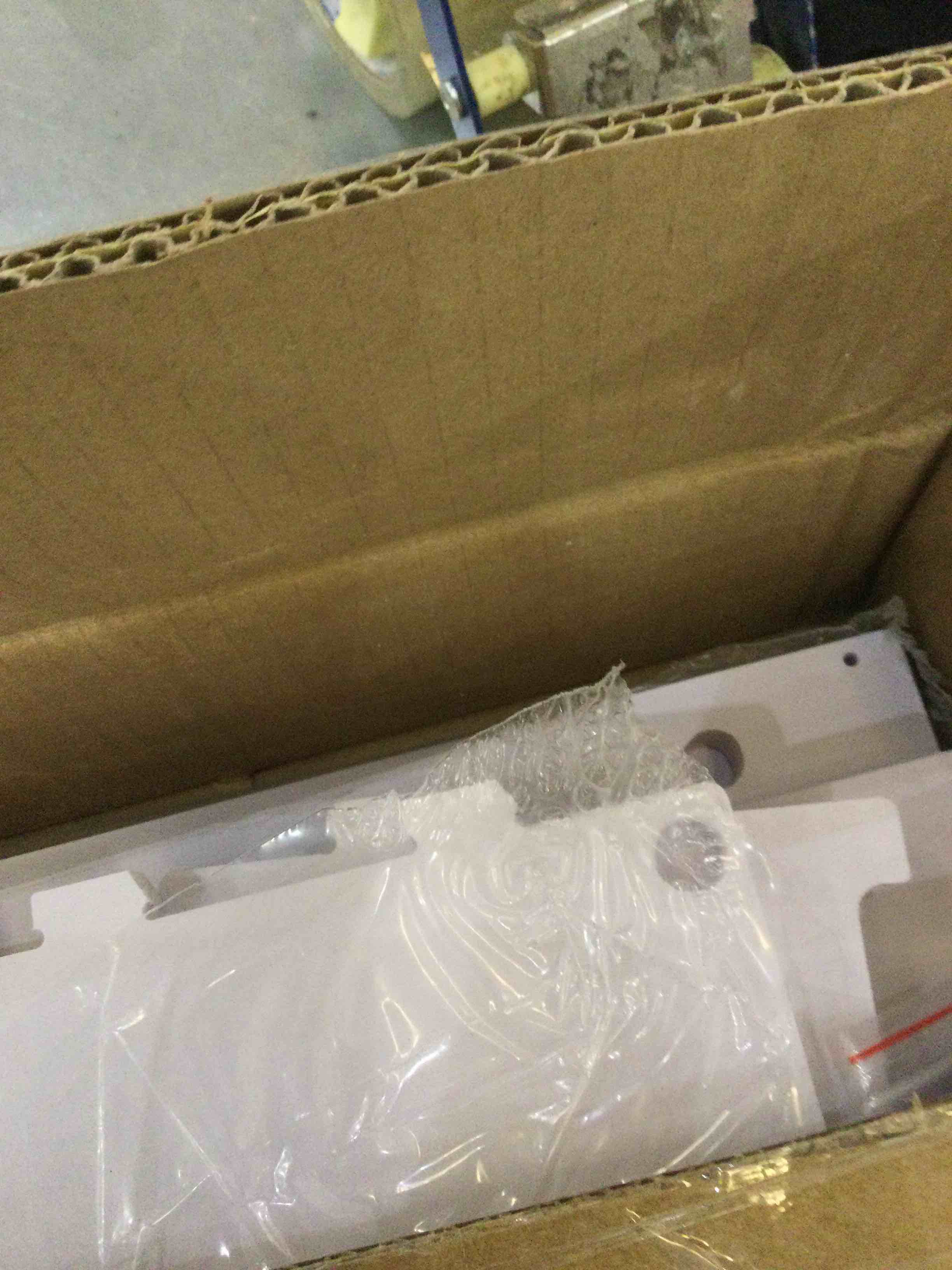 https://s3.amazonaws.com/lotting-images-prod/BargainHunt/EXS01554740_1714157113917.jpeg